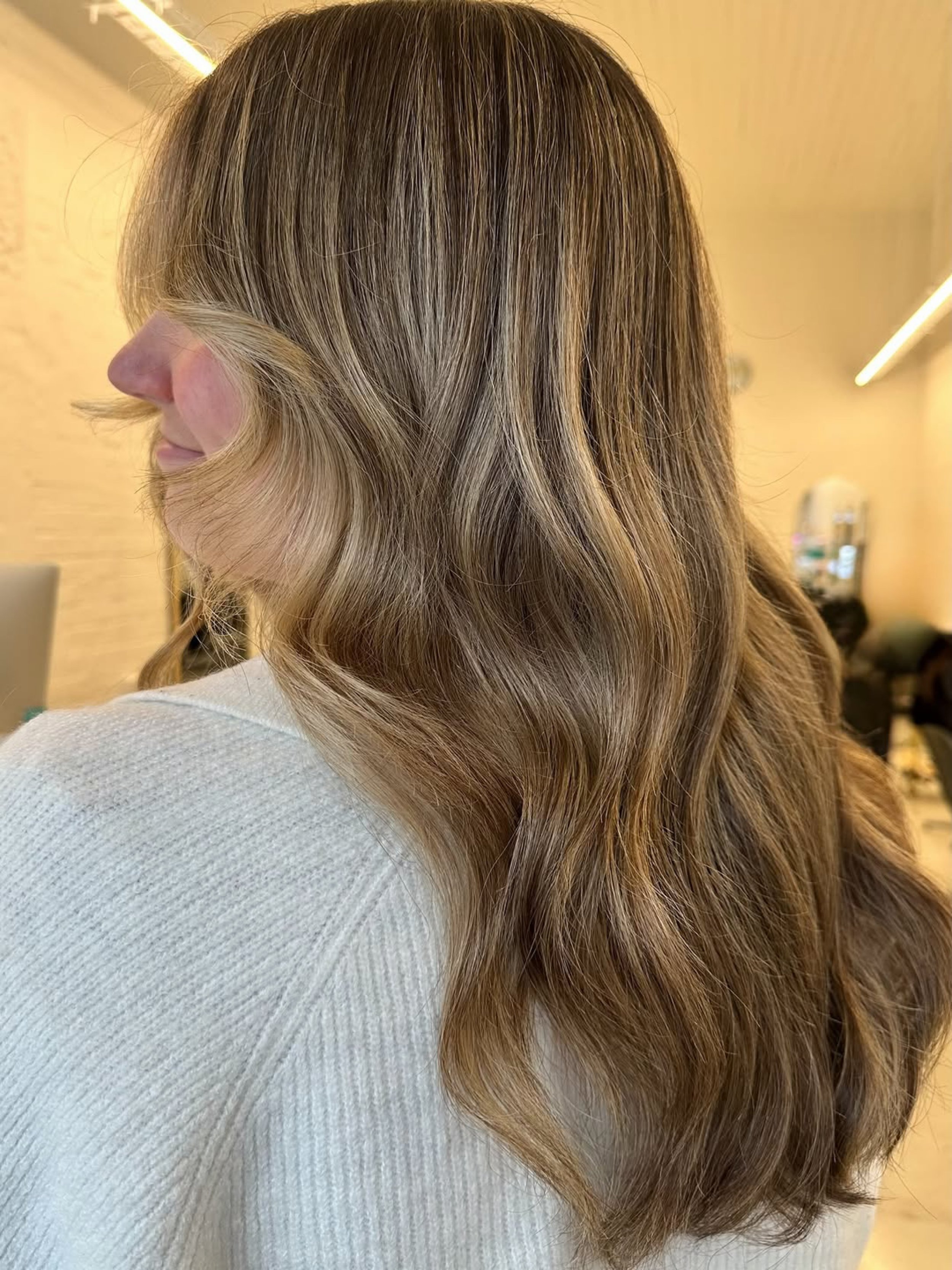 POV: you&rsquo;ve found a hairstylist who creates colour to suit you!

Such a beautiful biscuit blonde created by @rio_libertyandfrank using @lakmecolour always. 

Share this with someone you&rsquo;d think would suit this colour ✨

#hawthornhairdress