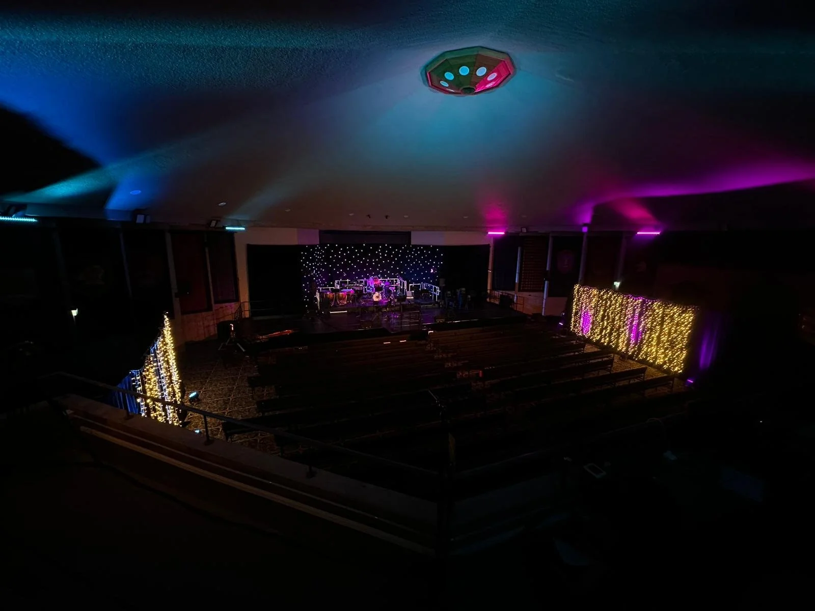 The Winter Bands and Strings🎻 event at Scotch College Adelaide was an amazing evening that went smoothly, sounding and looking fantastic.

An excellent team was in place, with Zac overseeing lighting, Kai in charge of audio, and Josh acting as the s