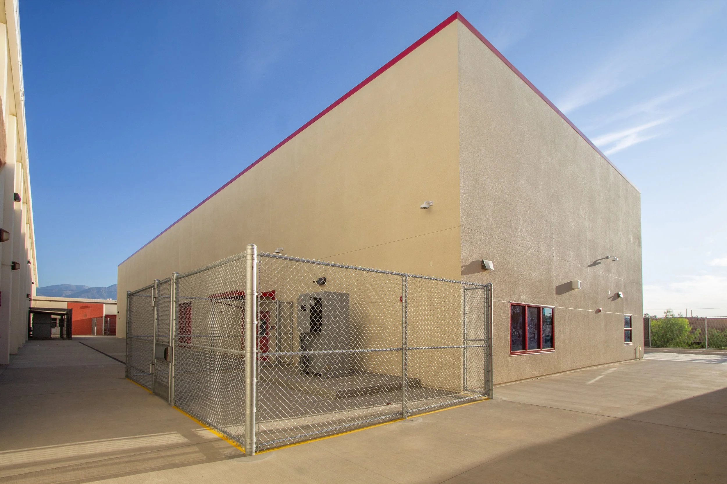 OHS_Weight_Room_Bldg_007.jpg