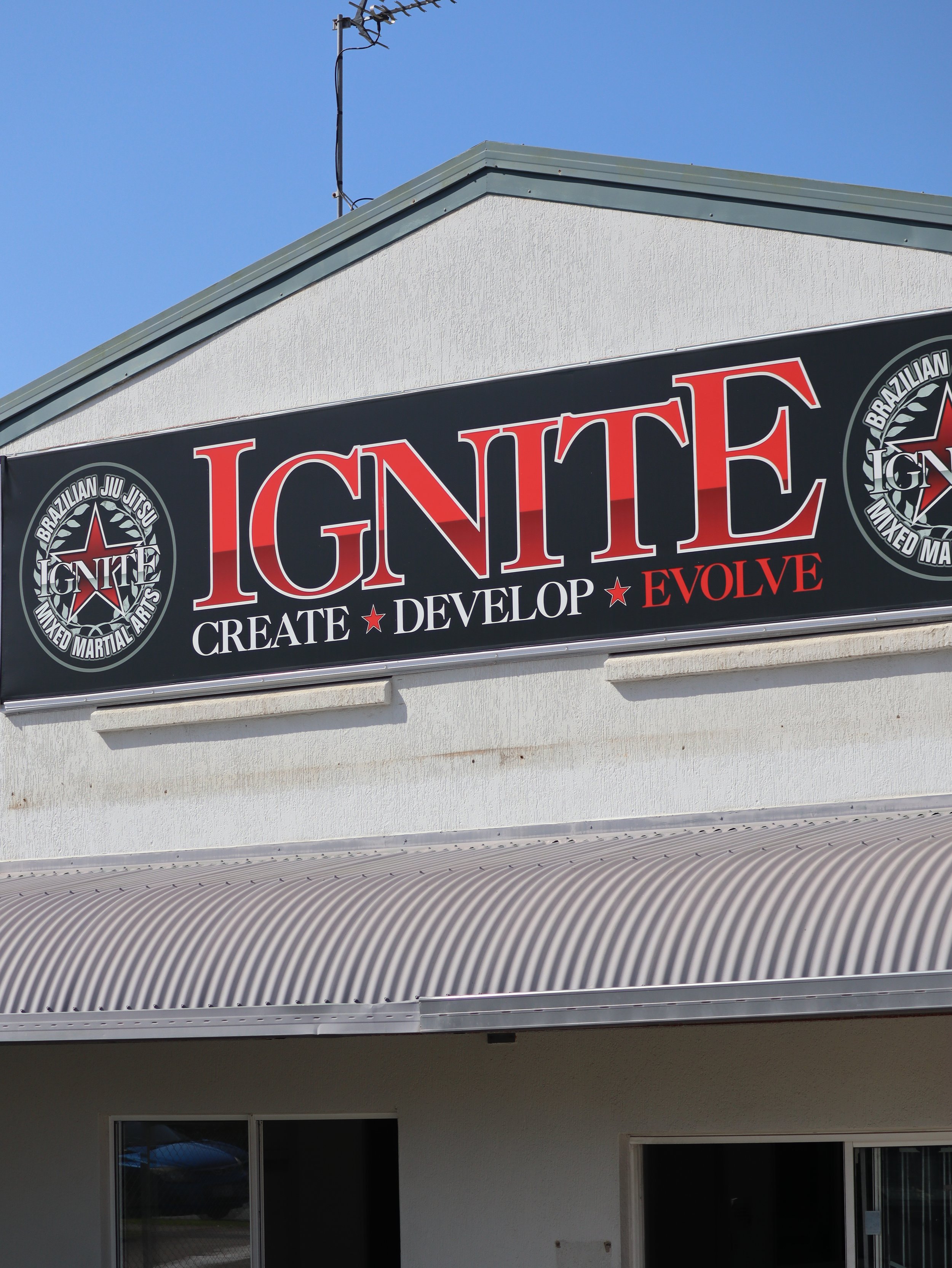 Ignite is located in Caloundra West and is a large facility with recovery room and multiple training spaces.