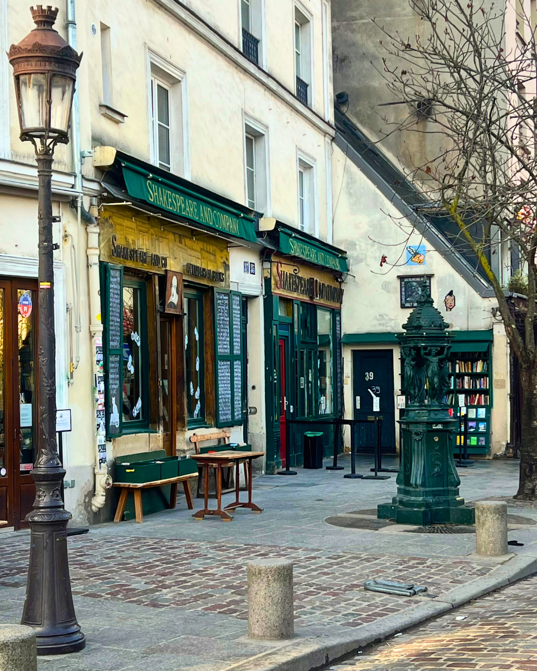 The English Bookshops of Paris