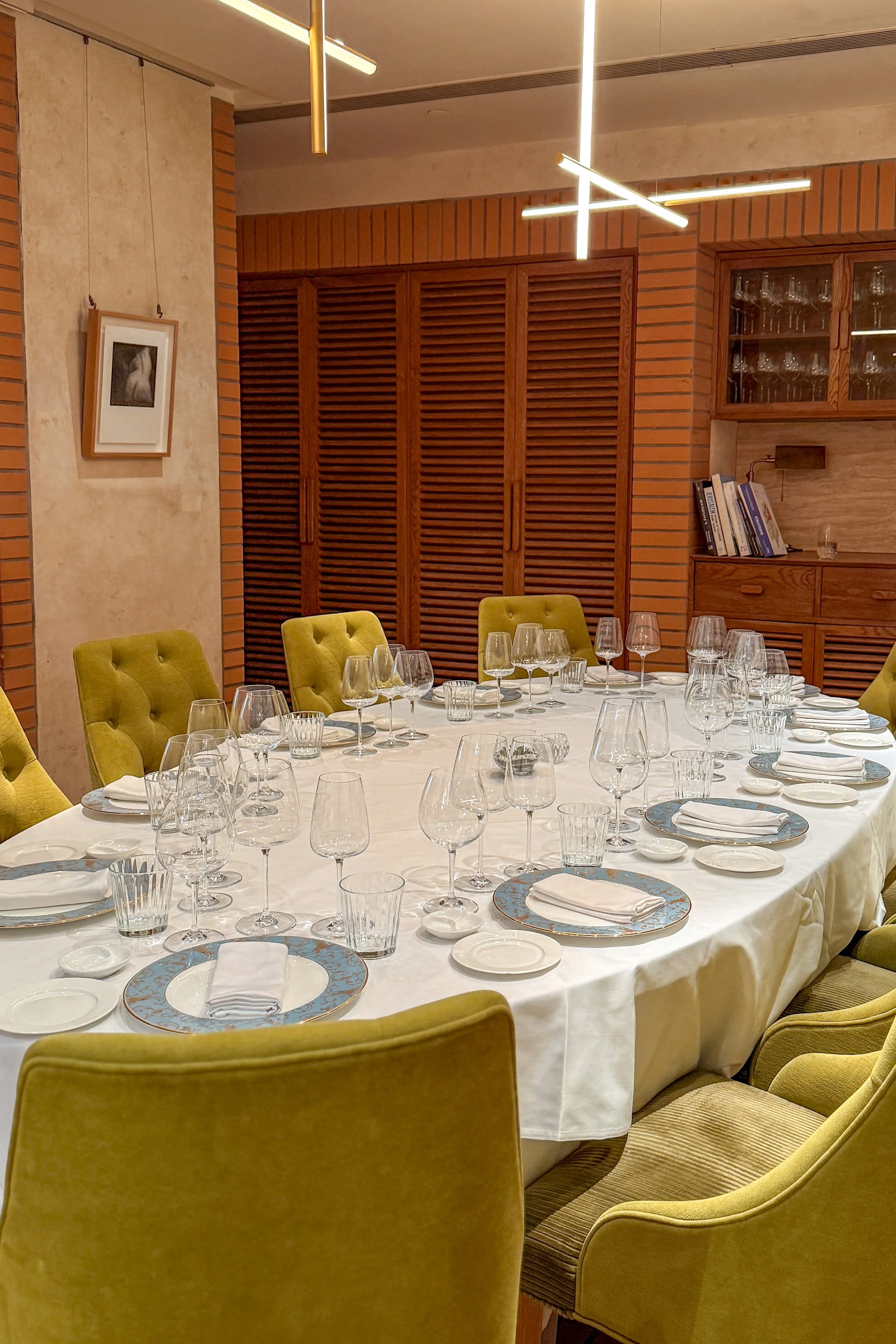 Private dining room and event space setup at Giando.