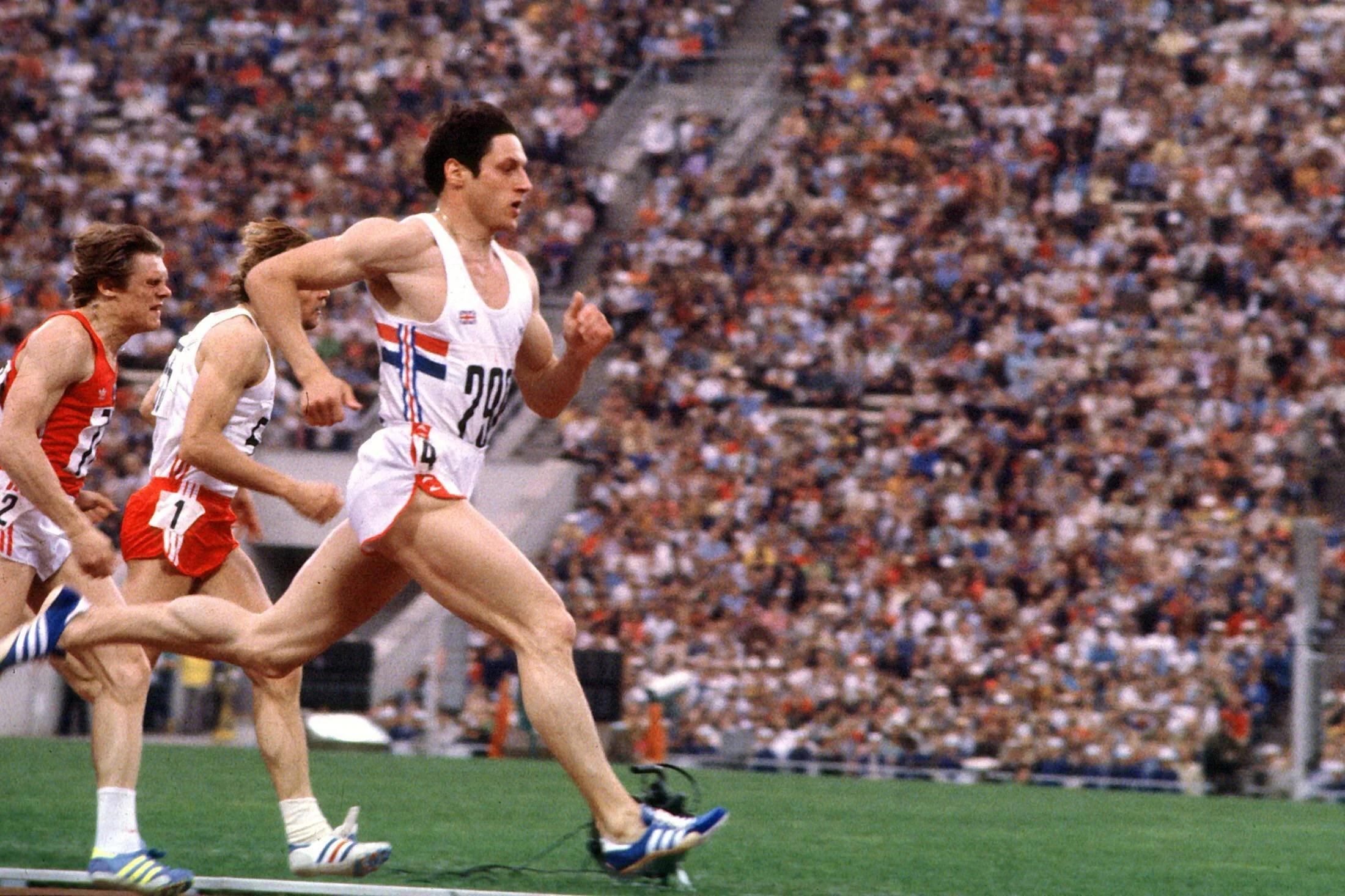 Allan Wells leading his 100m heat the Moscow Olympic Games in 1980.