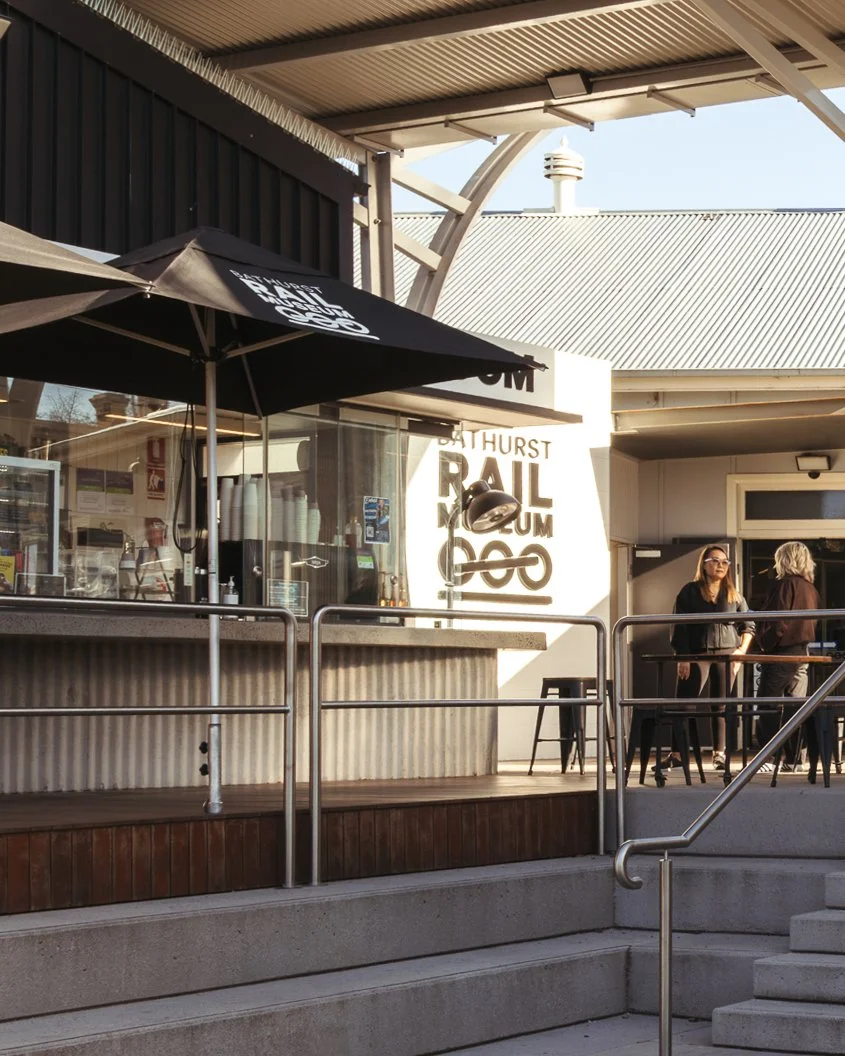 Ly Café, Bathurst