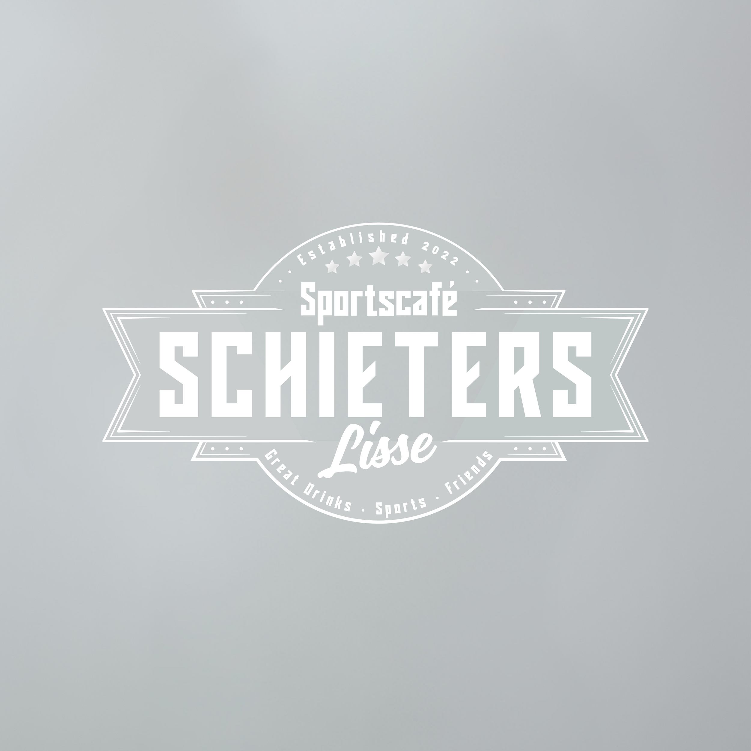 Grafisch ontwerp met een lichtgrijze achtergrond en witte tekst die leest 'Sportcafé Piëtster'.