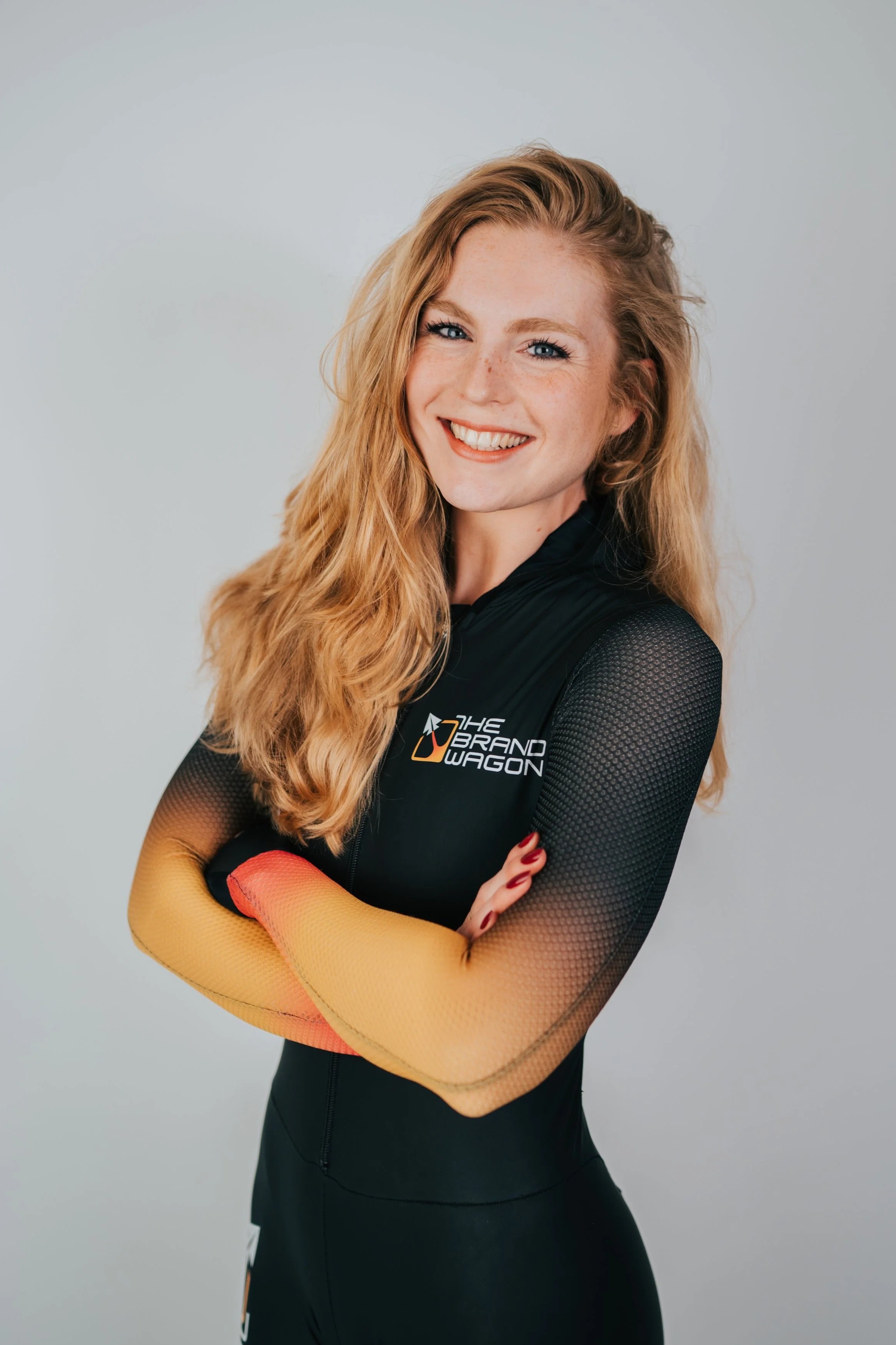 Portretfoto van Naomi van der Werf, schaatster bij Team The Brandwagon.