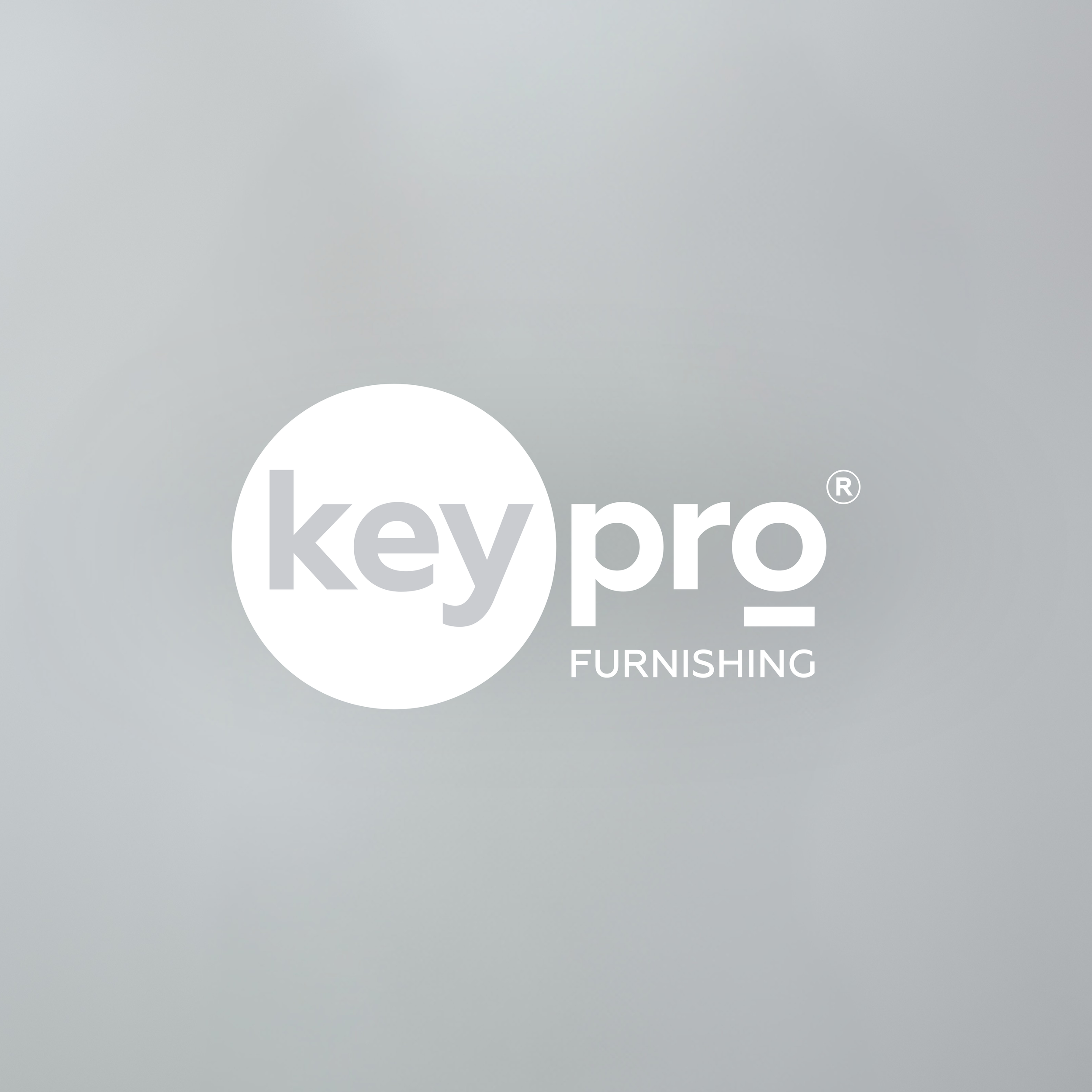 Logo van Keypro Furnishing op een lichte achtergrond.