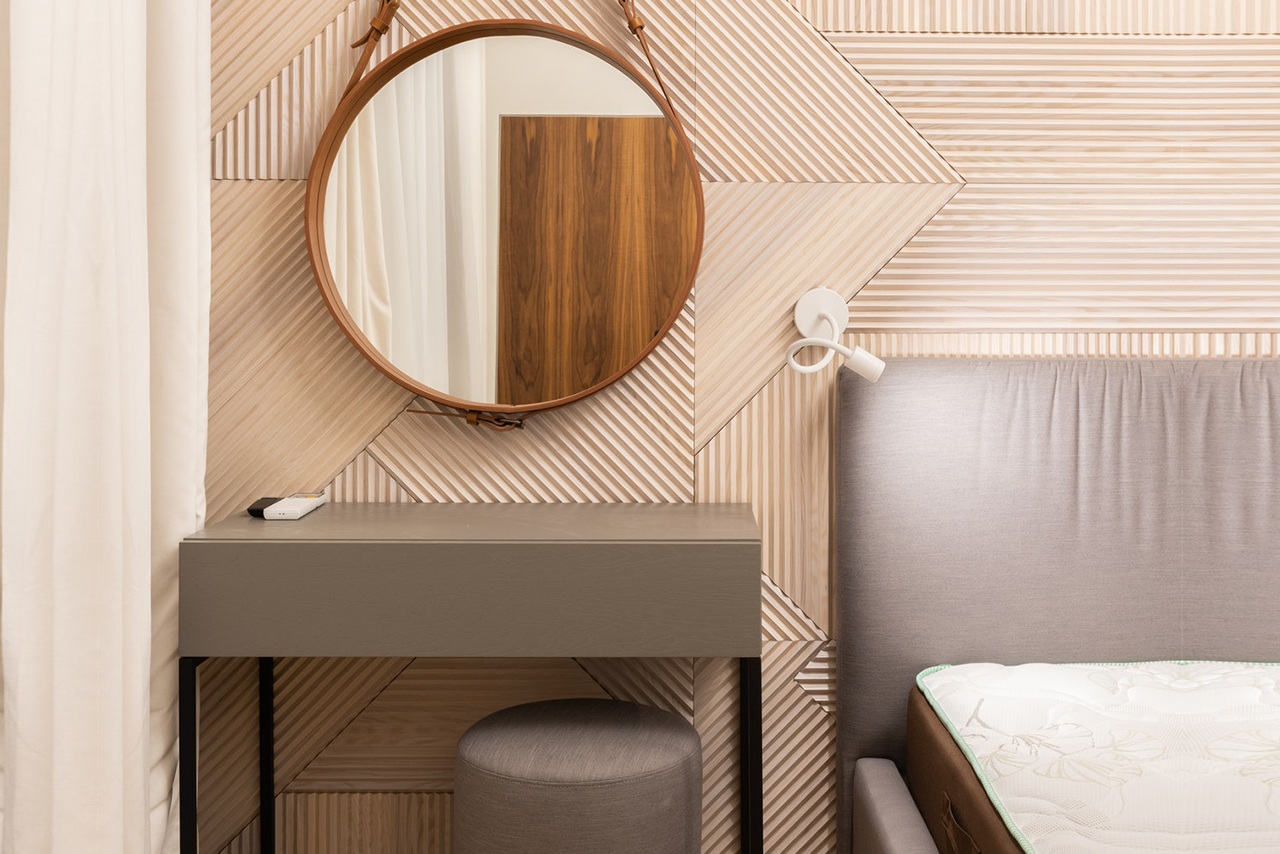Mirror Magic: Ideas on Where to Hang that Frame