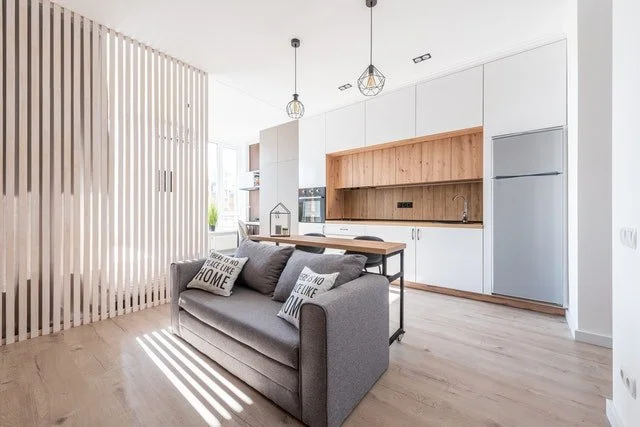 What’s to love about a white and wood interior design: We show you how