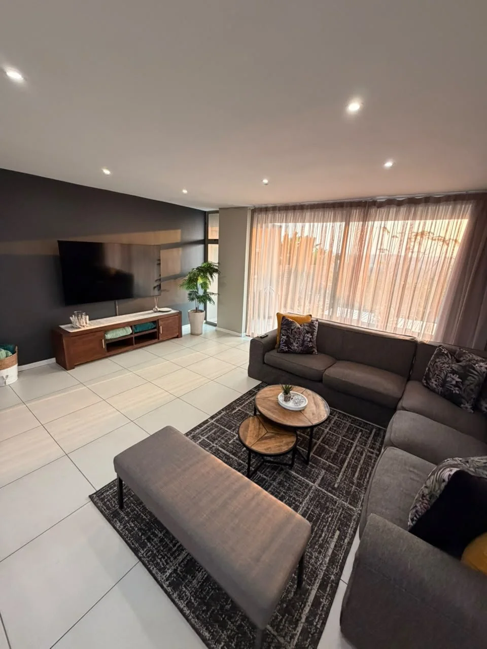 Lounge New.jpeg