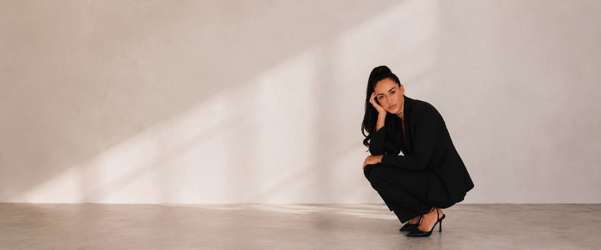Kahli O'Connor | Founder of Unmess Your Mind | Empowerment & Mindset Mentor - Guided support to break toxic cycles, heal from abuse and toxic relationships. Perth based mentoring available worldwide via video.