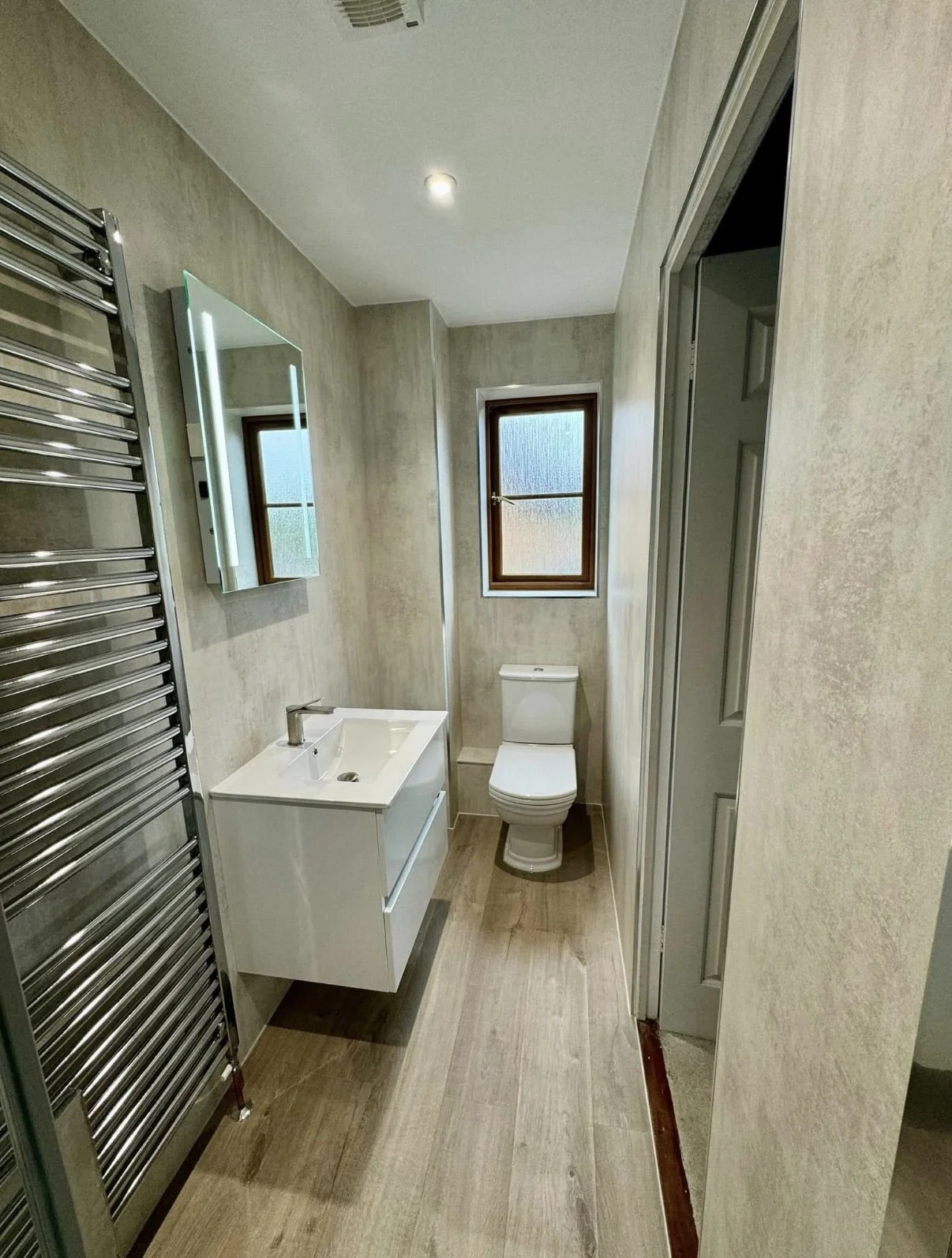 Fresh and modern bathroom instillations completed in Bury St Edmunds and surrounding areas. 