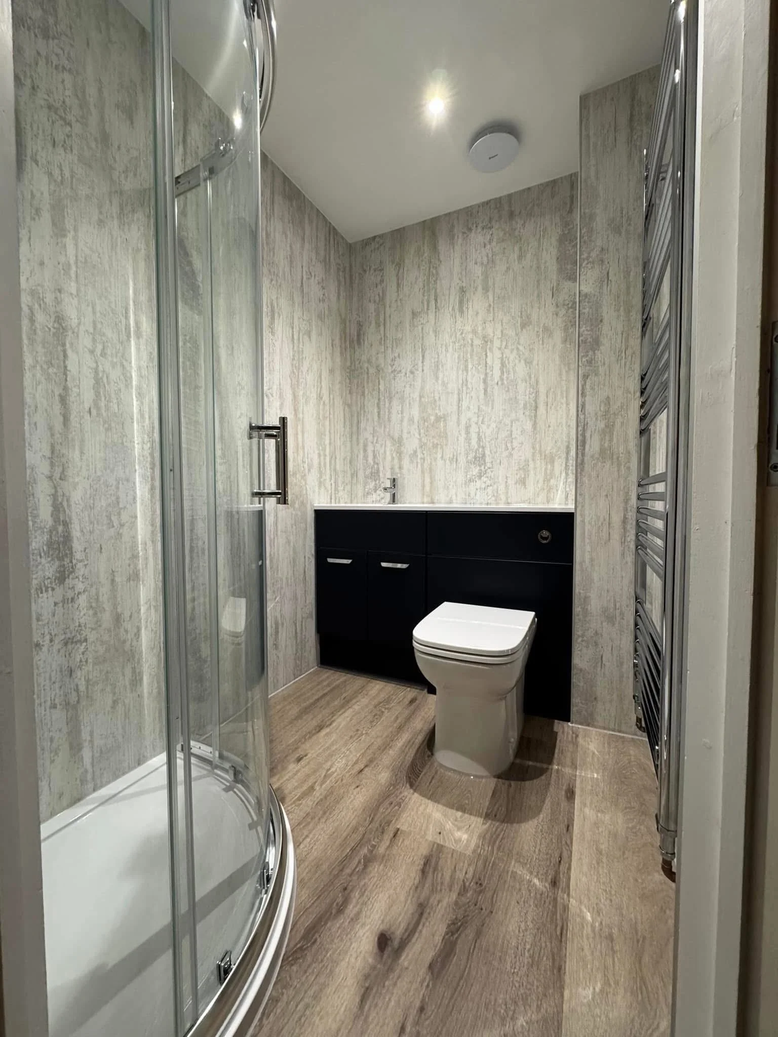Fresh and modern bathroom instillations completed in Bury St Edmunds and surrounding areas. 