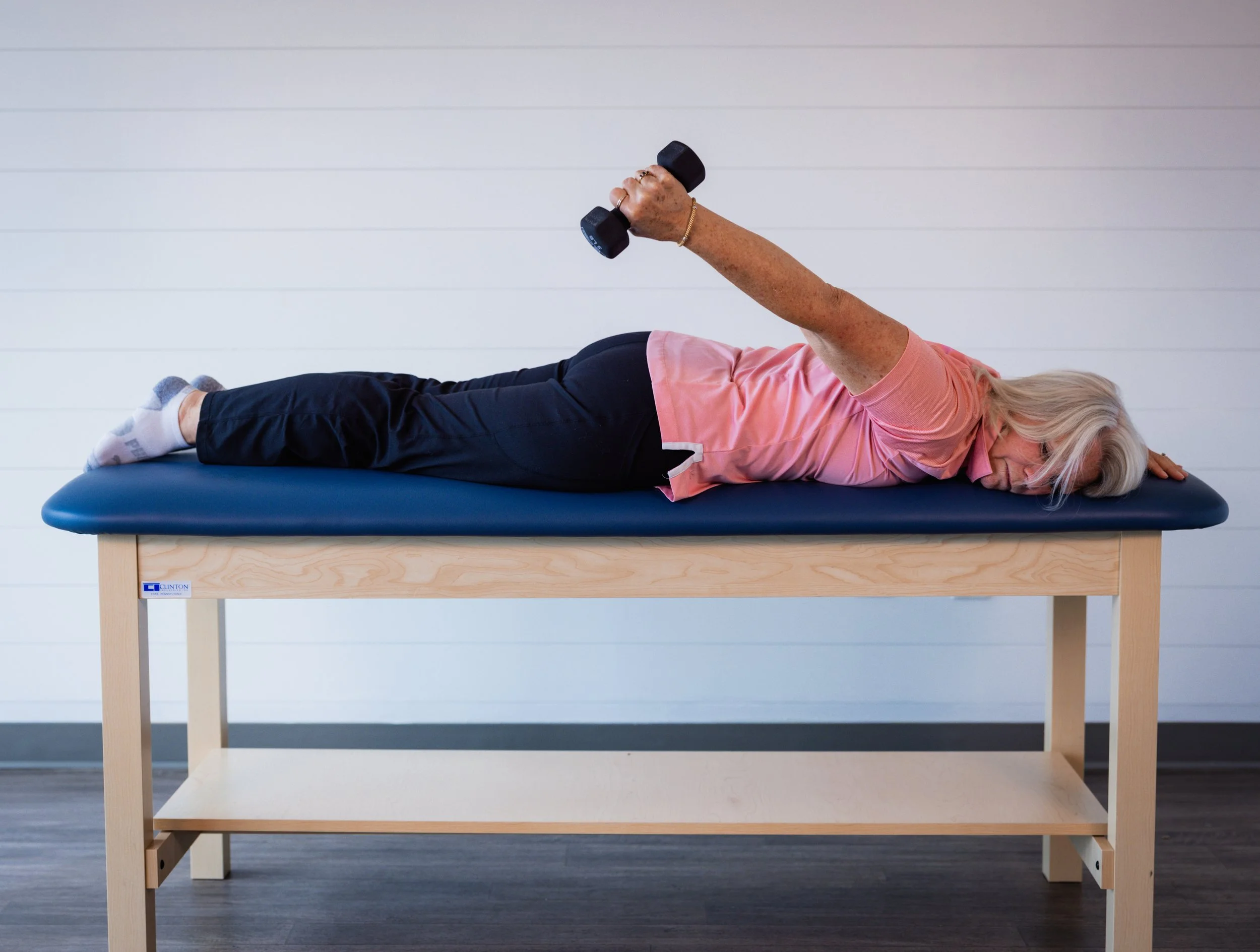 Shoulder exercises, frozen shoulder, rotator cuff repair, total shoulder replacement, shoulder strengthening, outpatient physical therapy, shoulder rehab