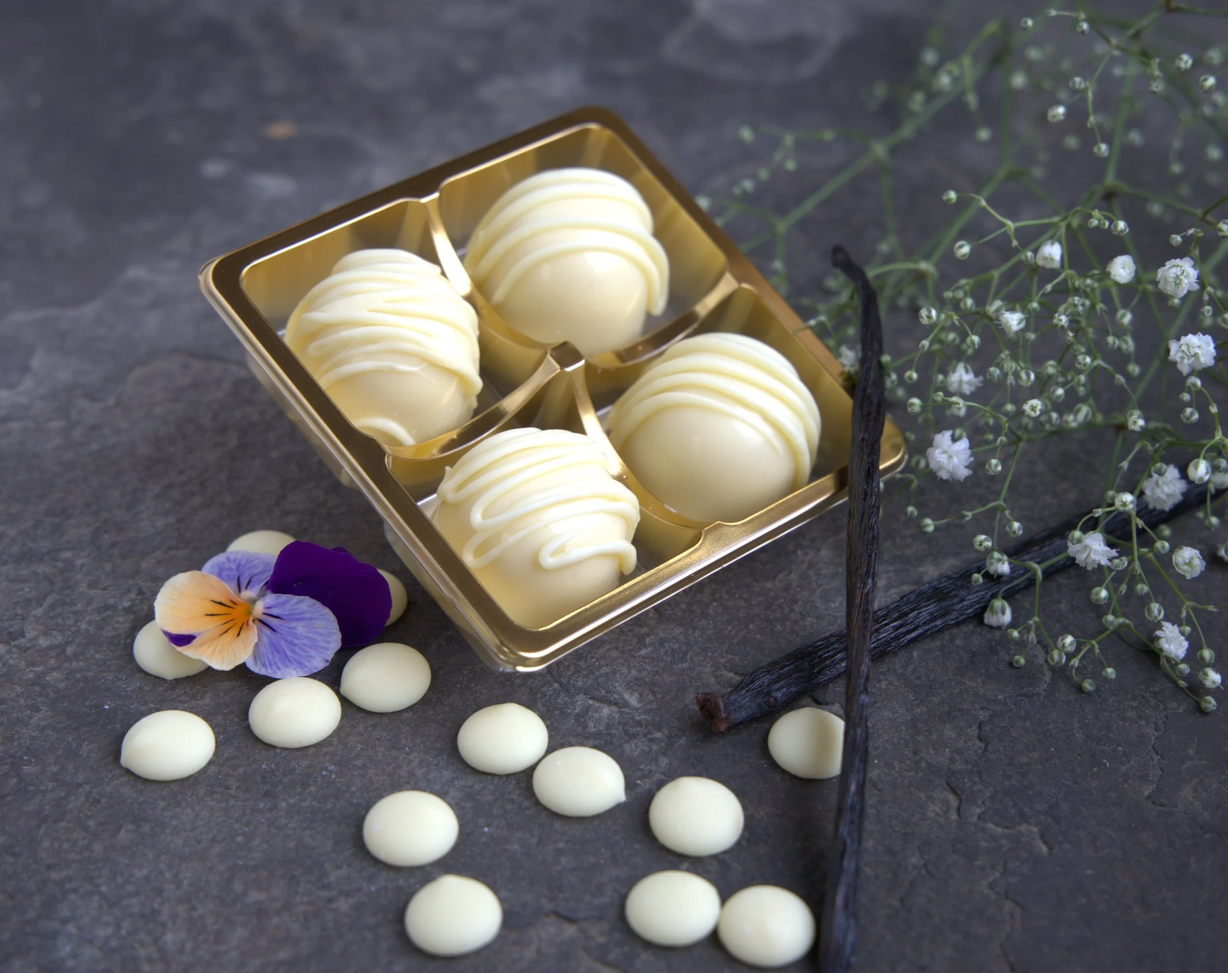 White Chocolate & Vanilla Bean Bonbon