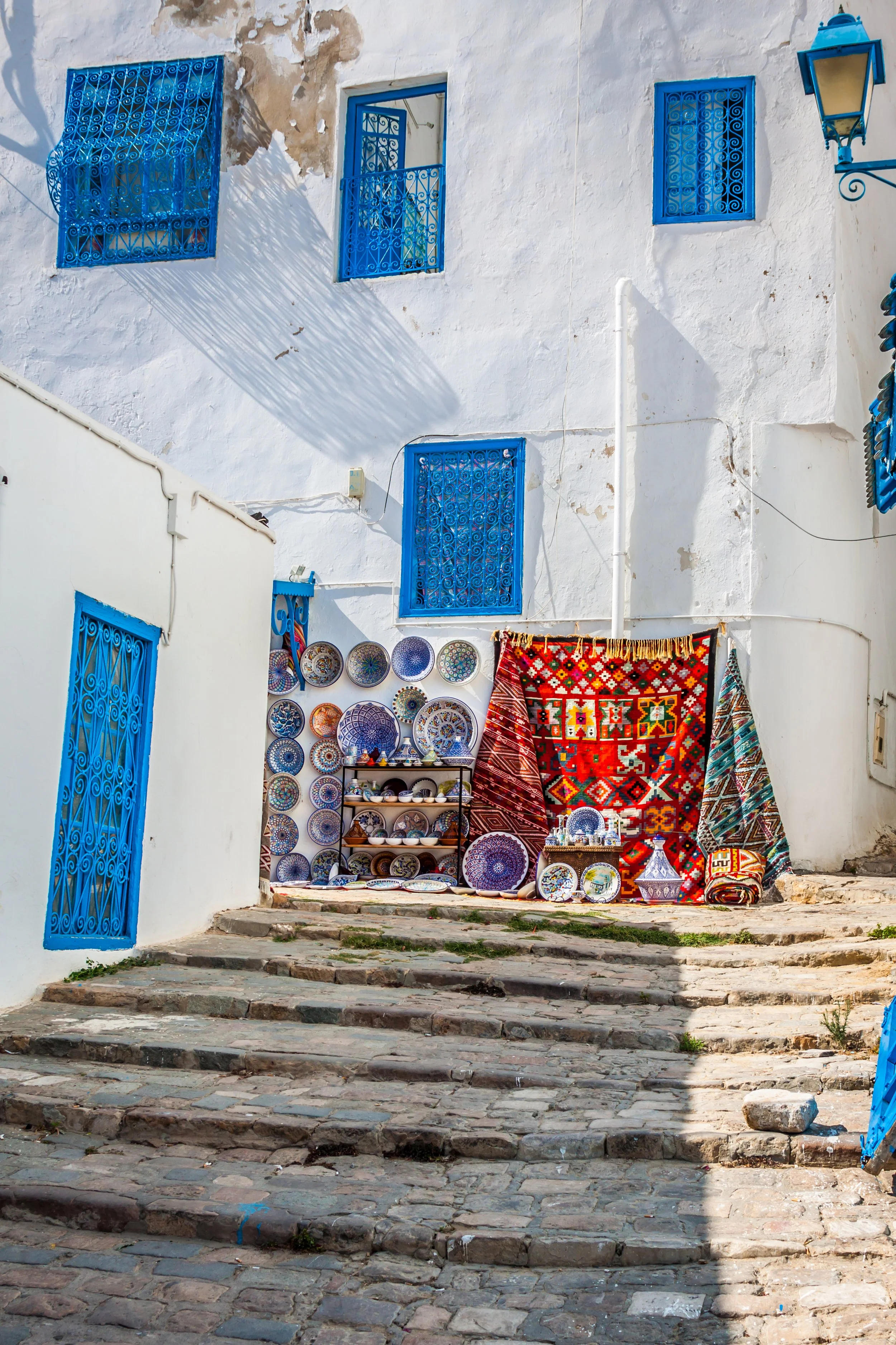 street-town-sidi-bou-said-tunisia.jpg