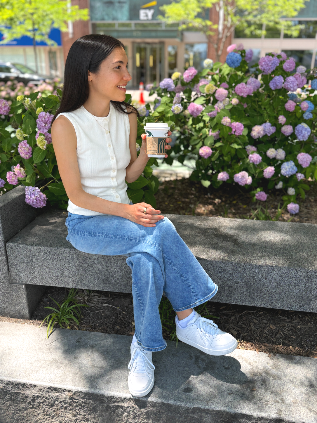 Eating Disorder dietitian Alexa Nichols smiling outdoors — personalized nutrition counseling at Alexa RD.