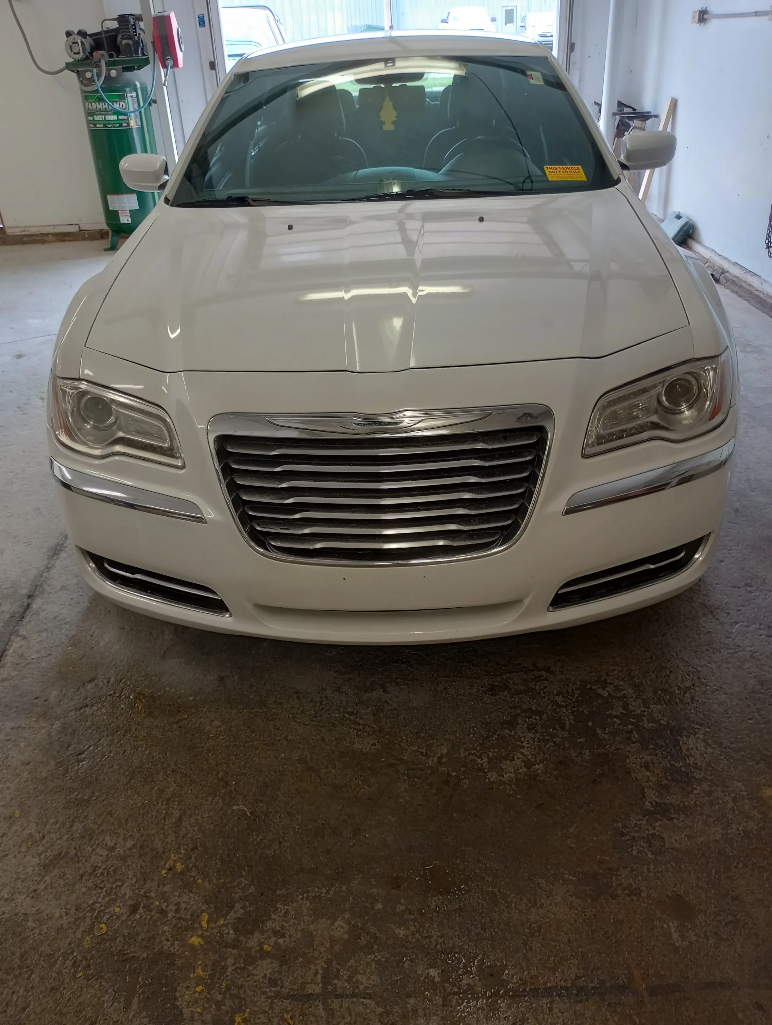Chrysler 300 bumper repair after.webp