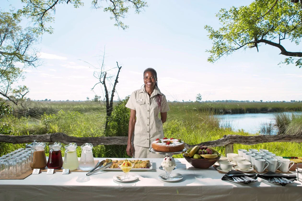 amazing-botswana-Camp-Xakanaxa-Main-Area-02.jpg