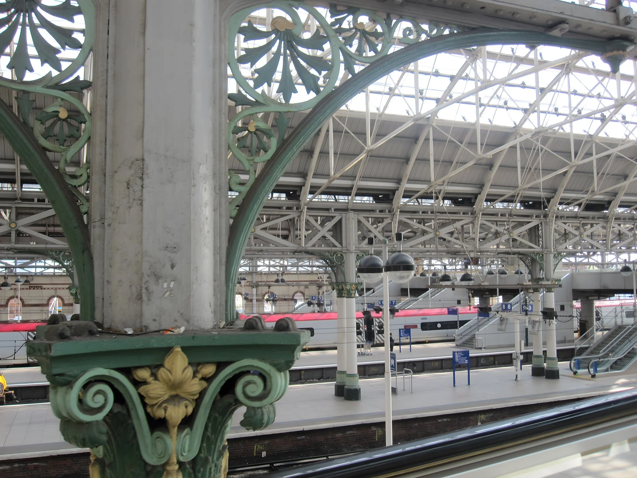 Piccadilly01.jpg