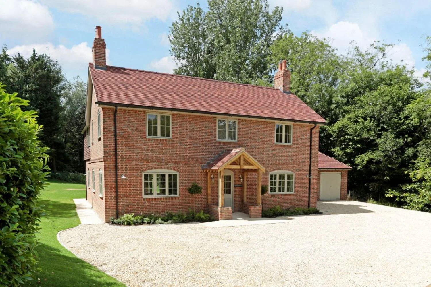 Traditional-style replacement dwelling in the countryside near Inkpen and Hungerford, Berkshire, designed as a timeless country home with elegant architecture and modern family living - Edge Architecture