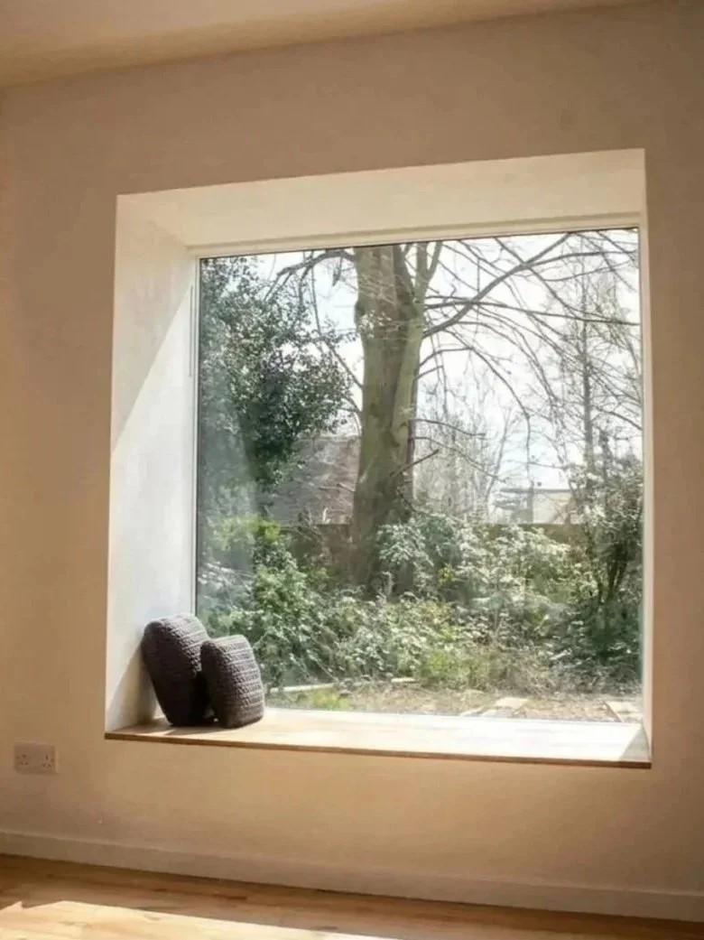 Contemporary house extension and renovation in Whitchurch-on-Thames, Oxfordshire, creating a spacious, light-filled family home with strong connections to the garden - Edge Architecture