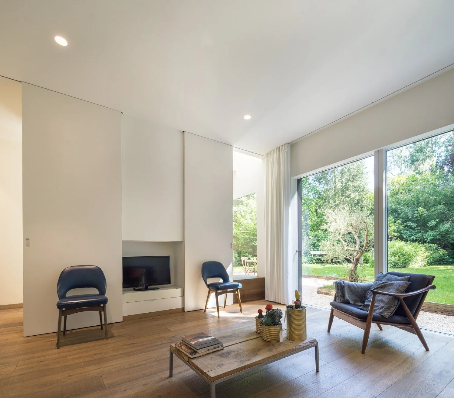 The Modern House Journal