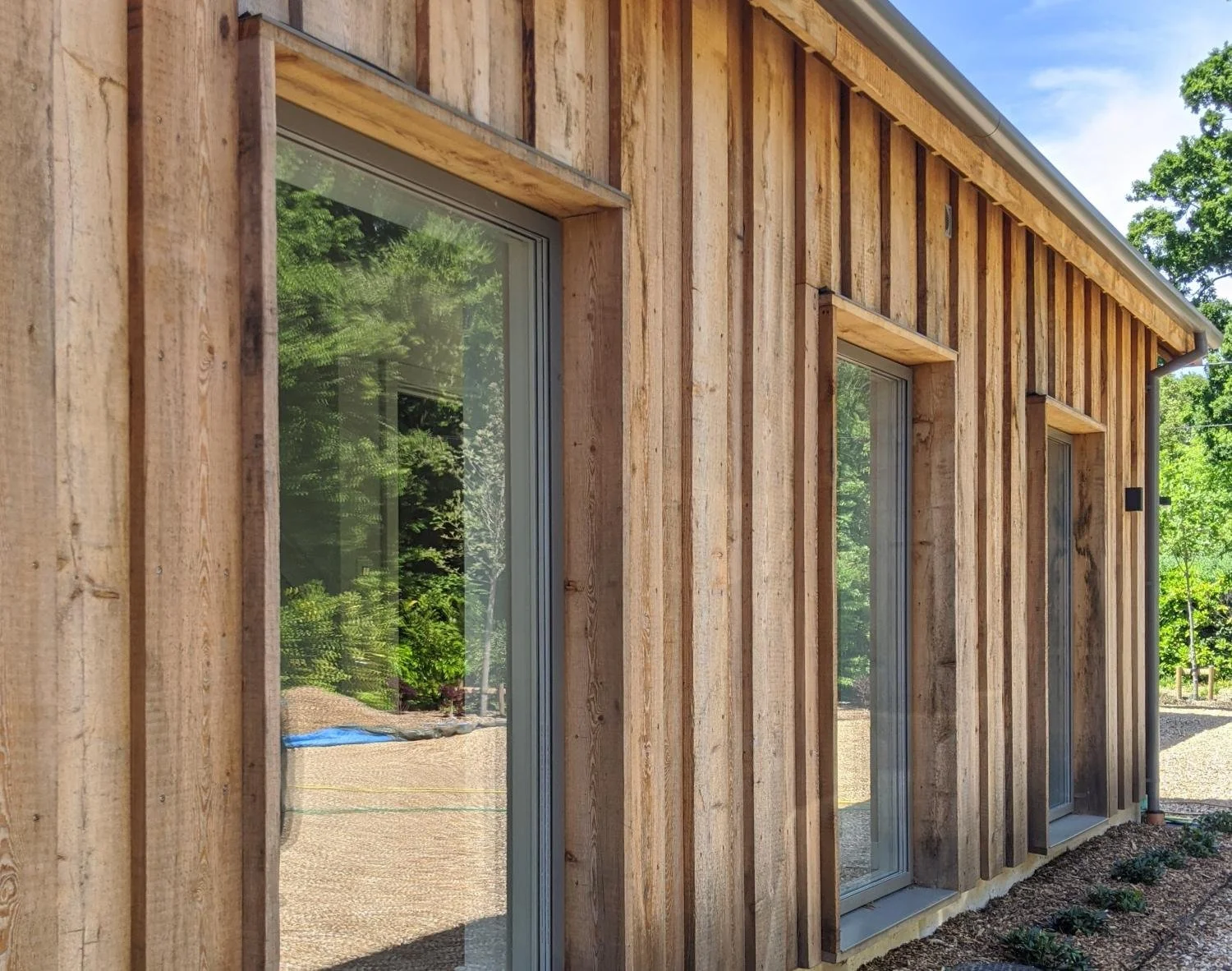 Contemporary replacement dwelling in Highclere, Hampshire, carefully integrated into the countryside through sustainable design and rural planning expertise - Edge Architecture