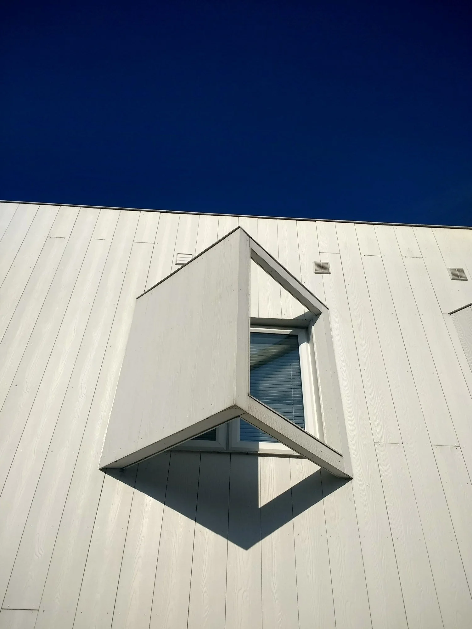 Brownfield residential redevelopment in Newbury, Berkshire, transforming a former warehouse site into 10 high-quality homes through urban regeneration and sensitive design - Edge Architecture