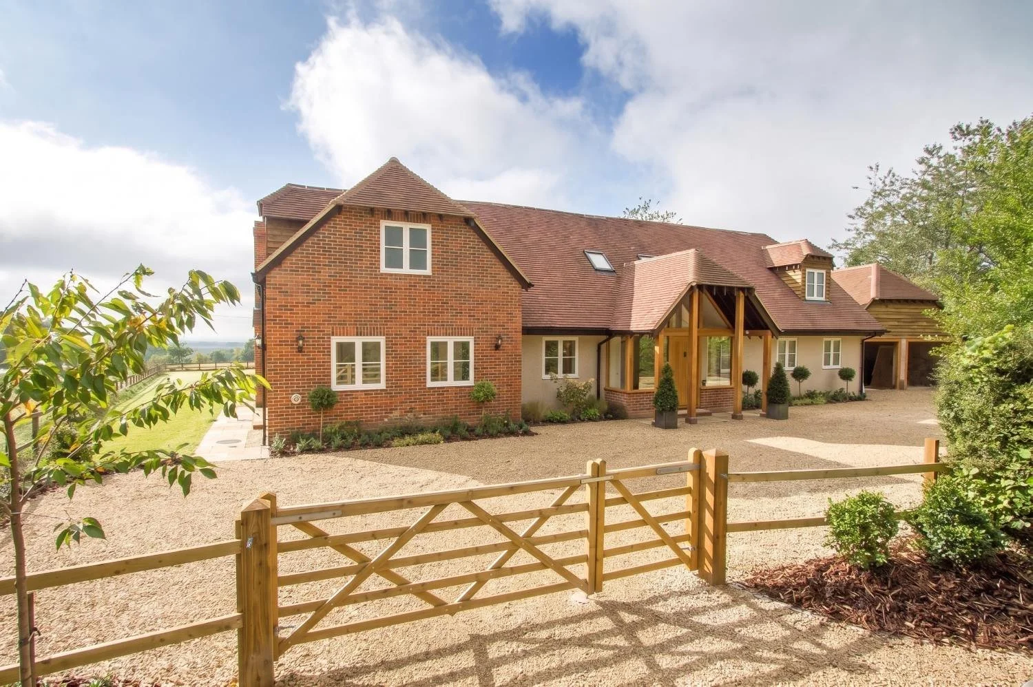 A transformative bungalow-to-house conversion in Ashmansworth, Berkshire which demonstrates Edge Architecture’s expertise in home transformations, residential remodelling, planning strategy, and high-end residential architecture, delivering a distinc