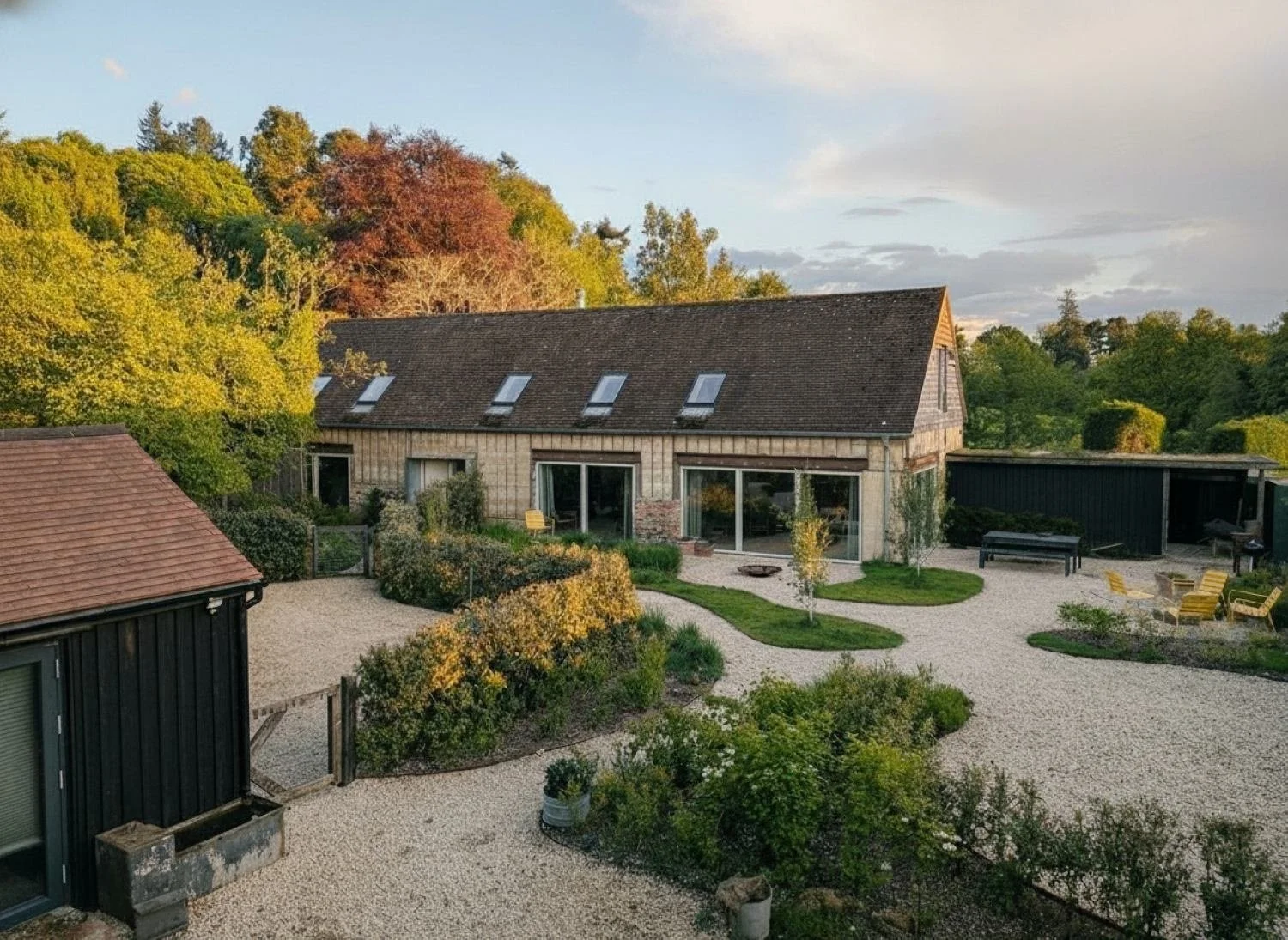 CLASS Q BARN CONVERSION - BERKSHIRE