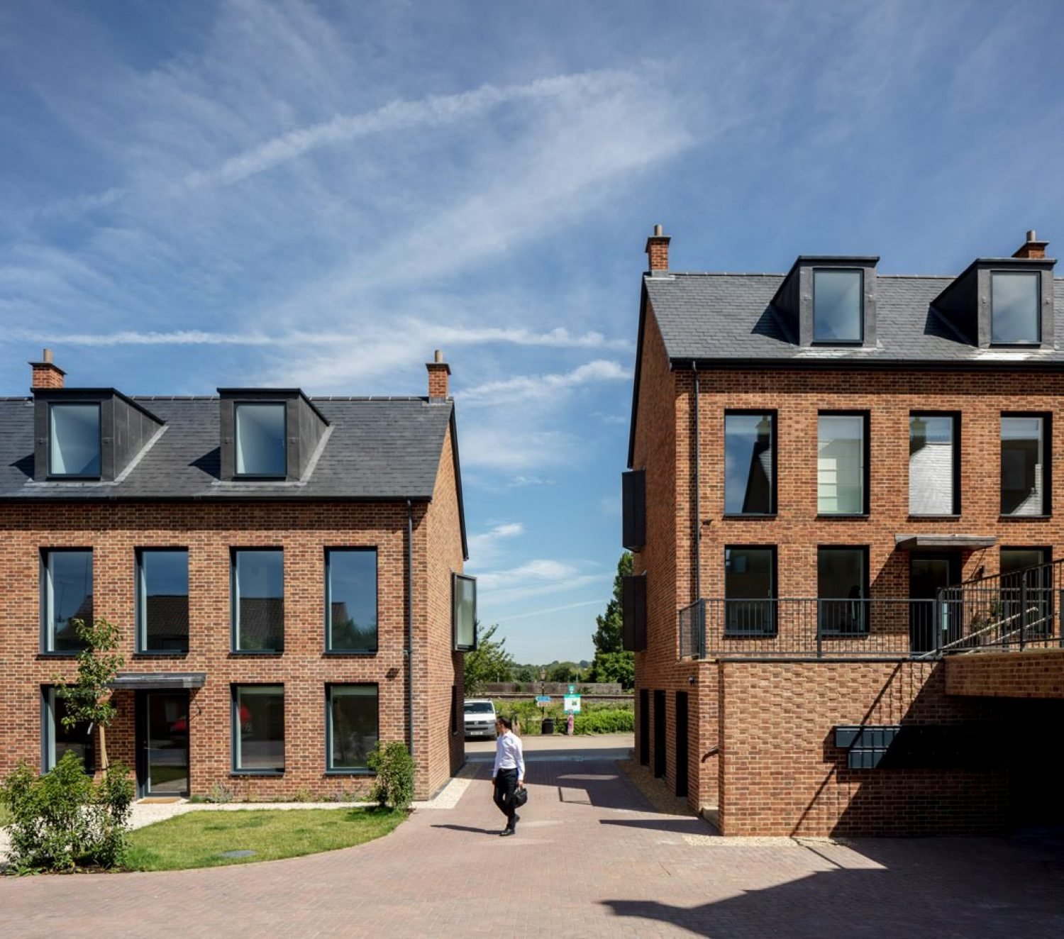 TOWN HOUSES - BERKSHIRE