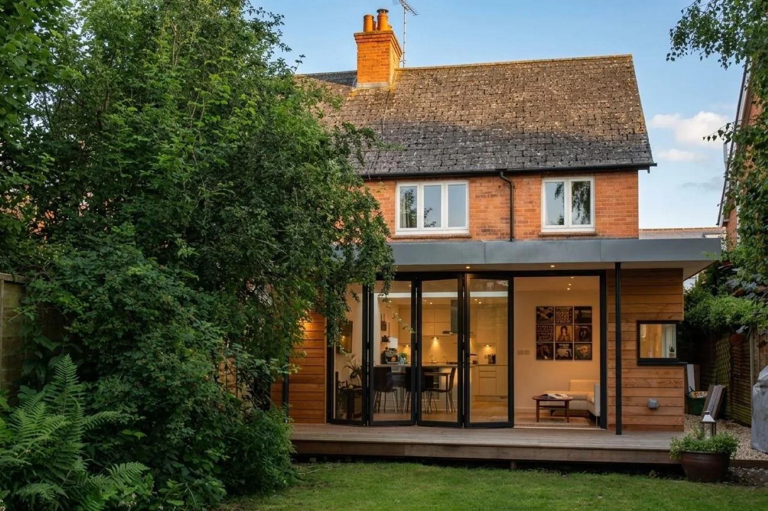 CONTEMPORARY HOUSE EXTENSION - BERKSHIRE