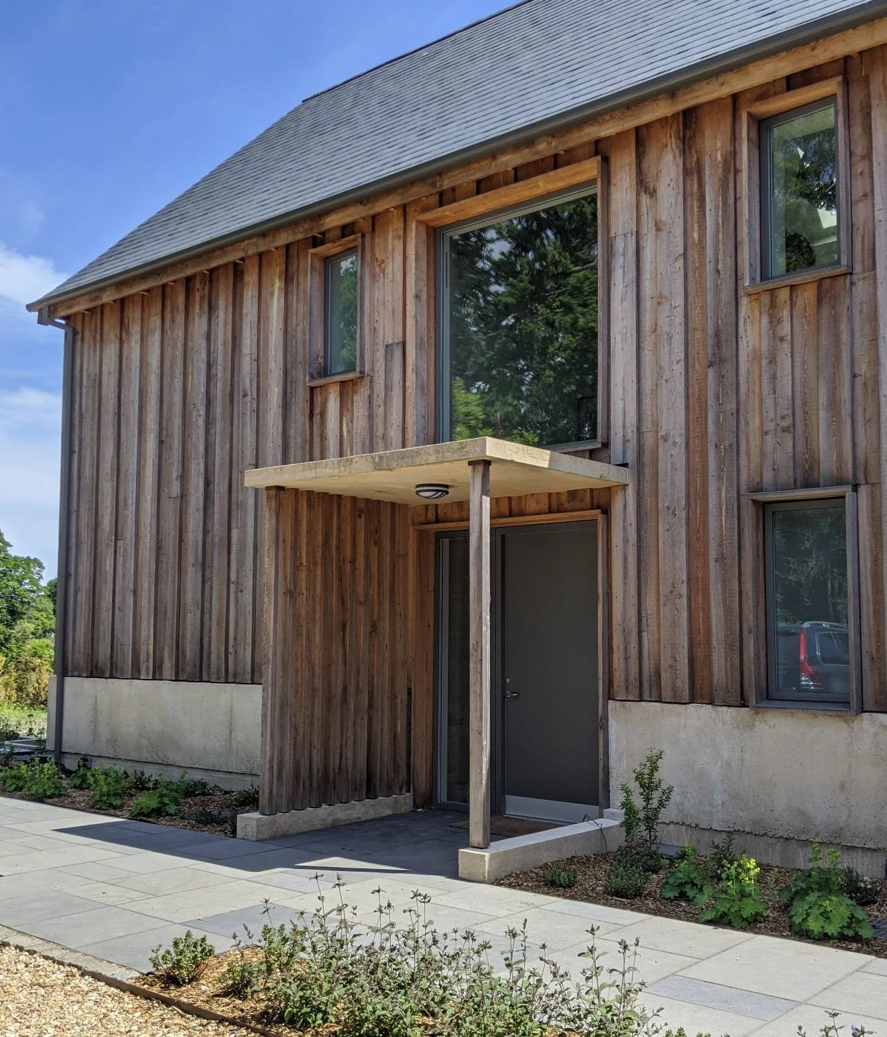 Contemporary replacement dwelling in Highclere, Hampshire, carefully integrated into the countryside through sustainable design and rural planning expertise - Edge Architecture