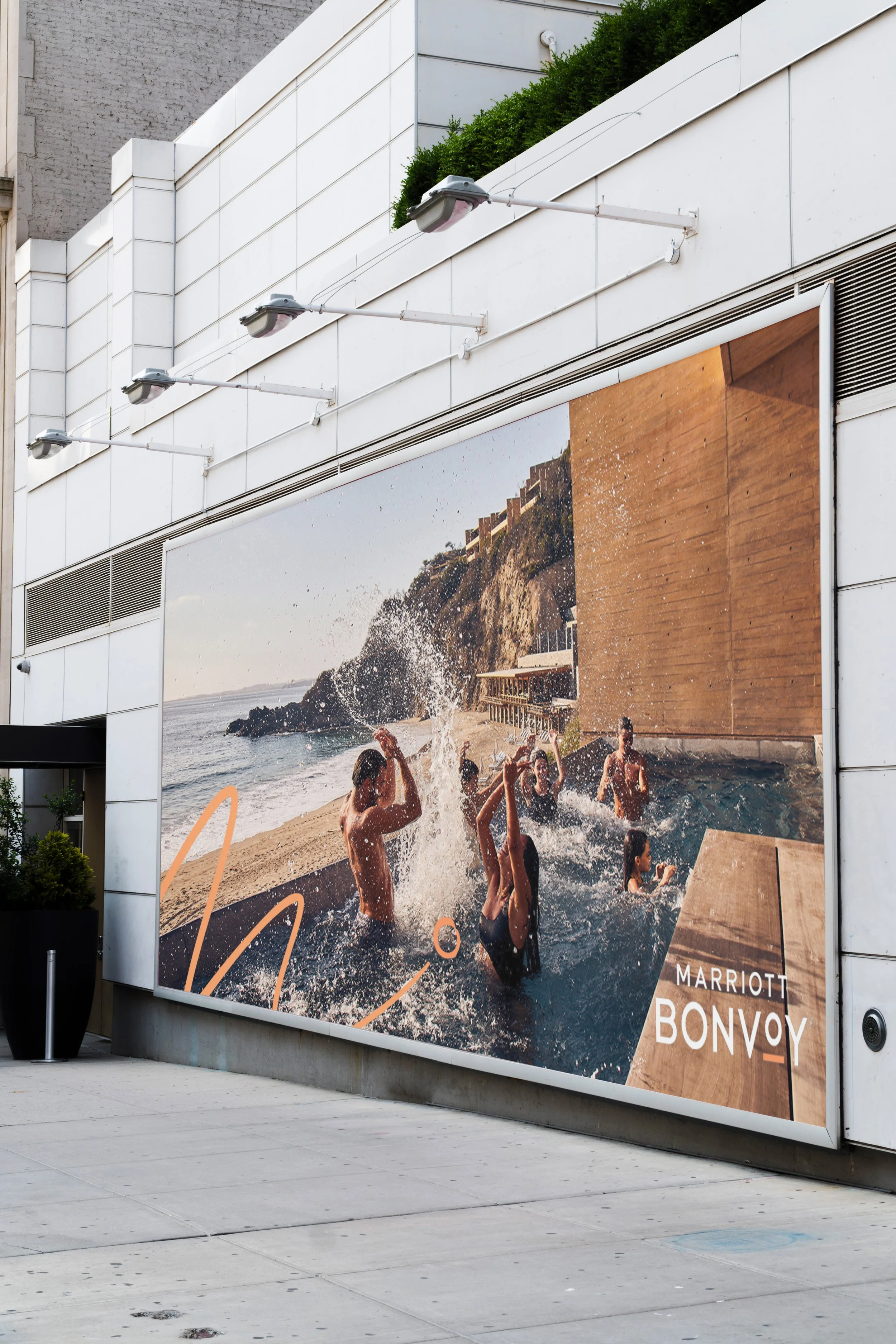 big-billboard-template-building-city.jpg