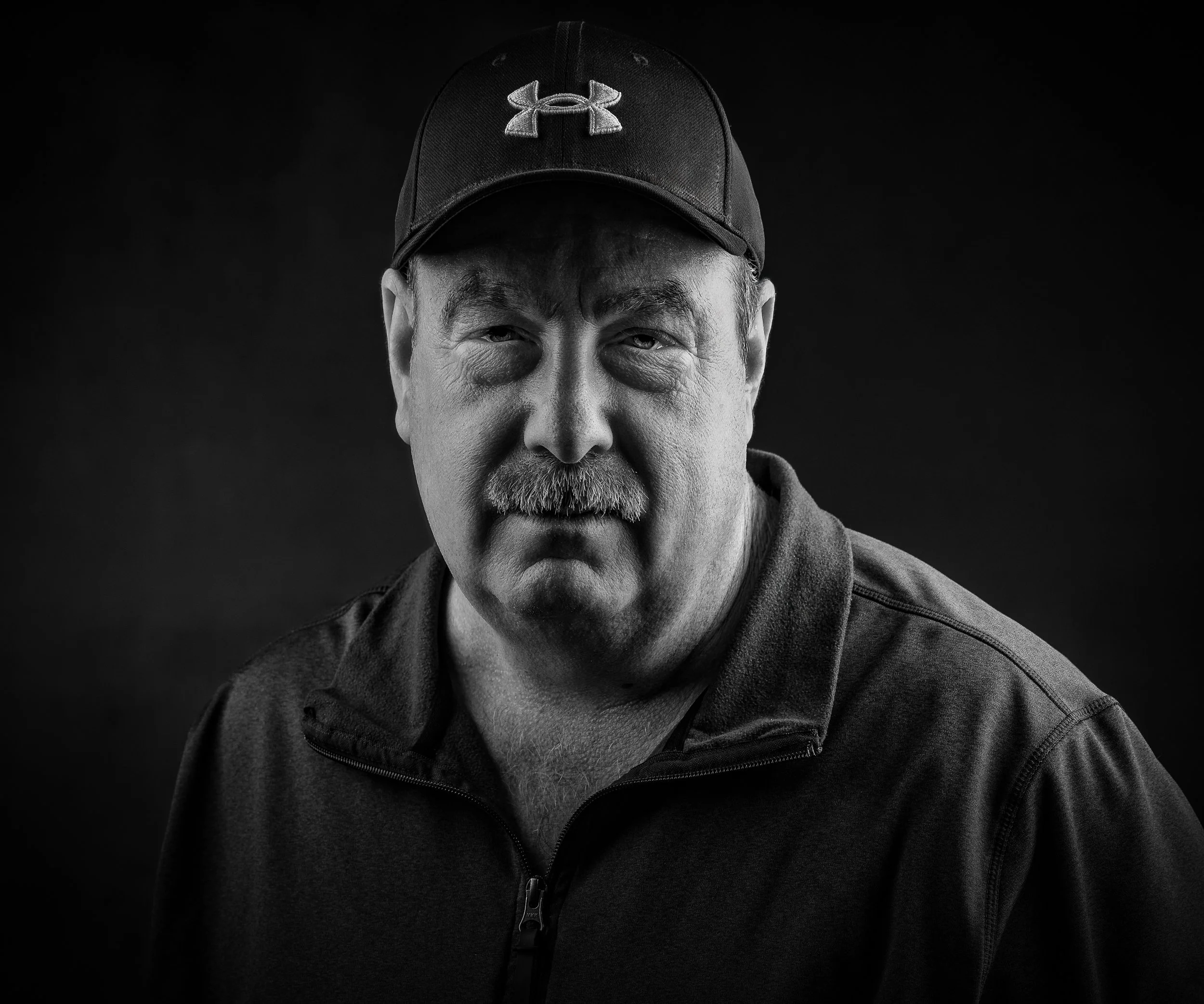 Cincinnati portrait photographer Mike Hensley creating unique, professional portraits