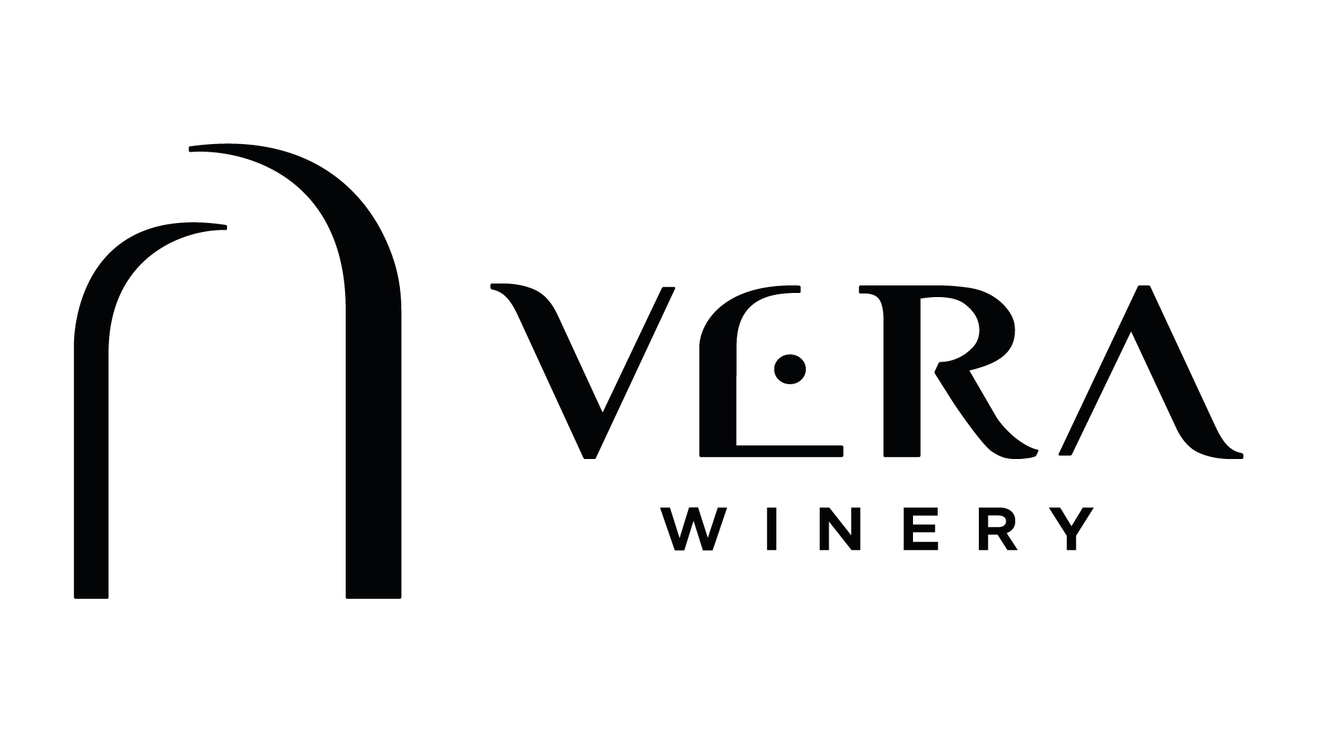 Logotipo de Verá Winery en negro con un diseño de vino.