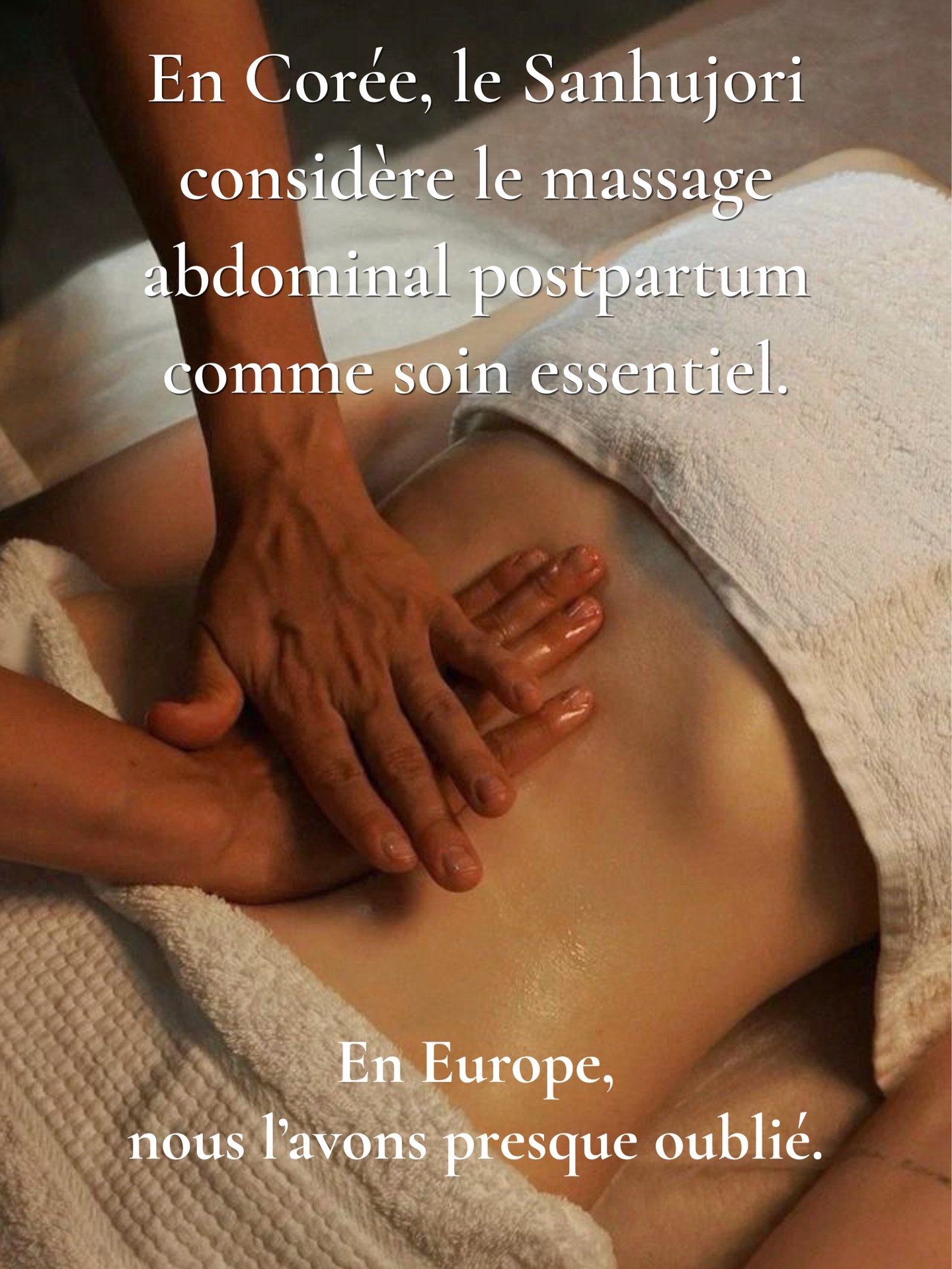 On parle beaucoup du corps apr&egrave;s l&rsquo;accouchement.

Mais on oublie souvent une chose essentielle :

👉 le ventre.

C&rsquo;est pourtant l&agrave;
que tout s&rsquo;est transform&eacute;.

C&rsquo;est l&agrave; que l&rsquo;ut&eacute;rus a gr