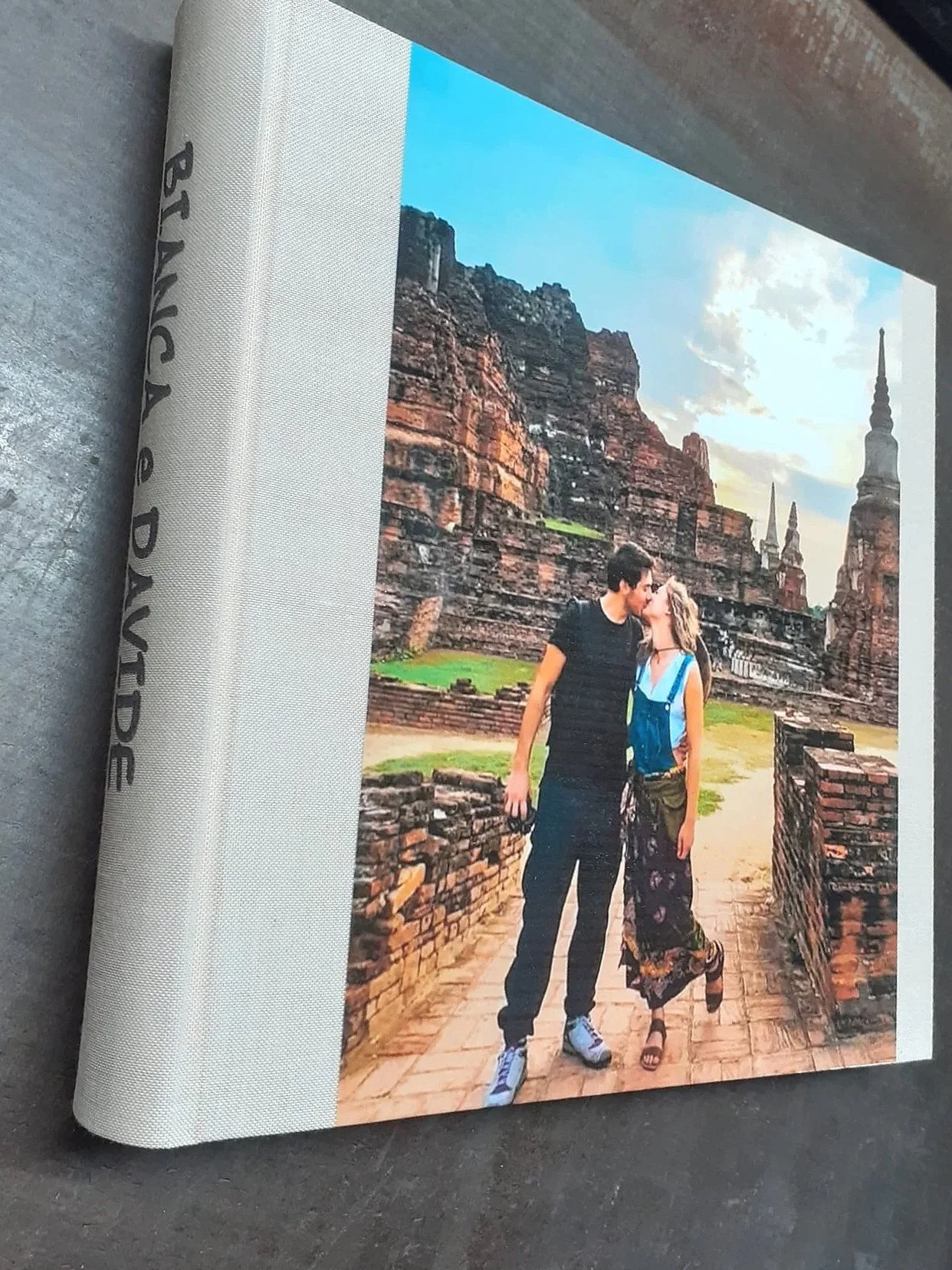 Album personalizzato con foto in tela grigia