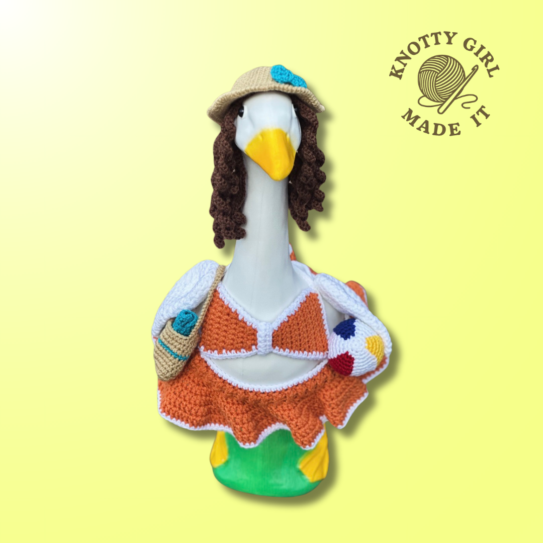 Beach Day Girl Goose Thumbnail-3.png