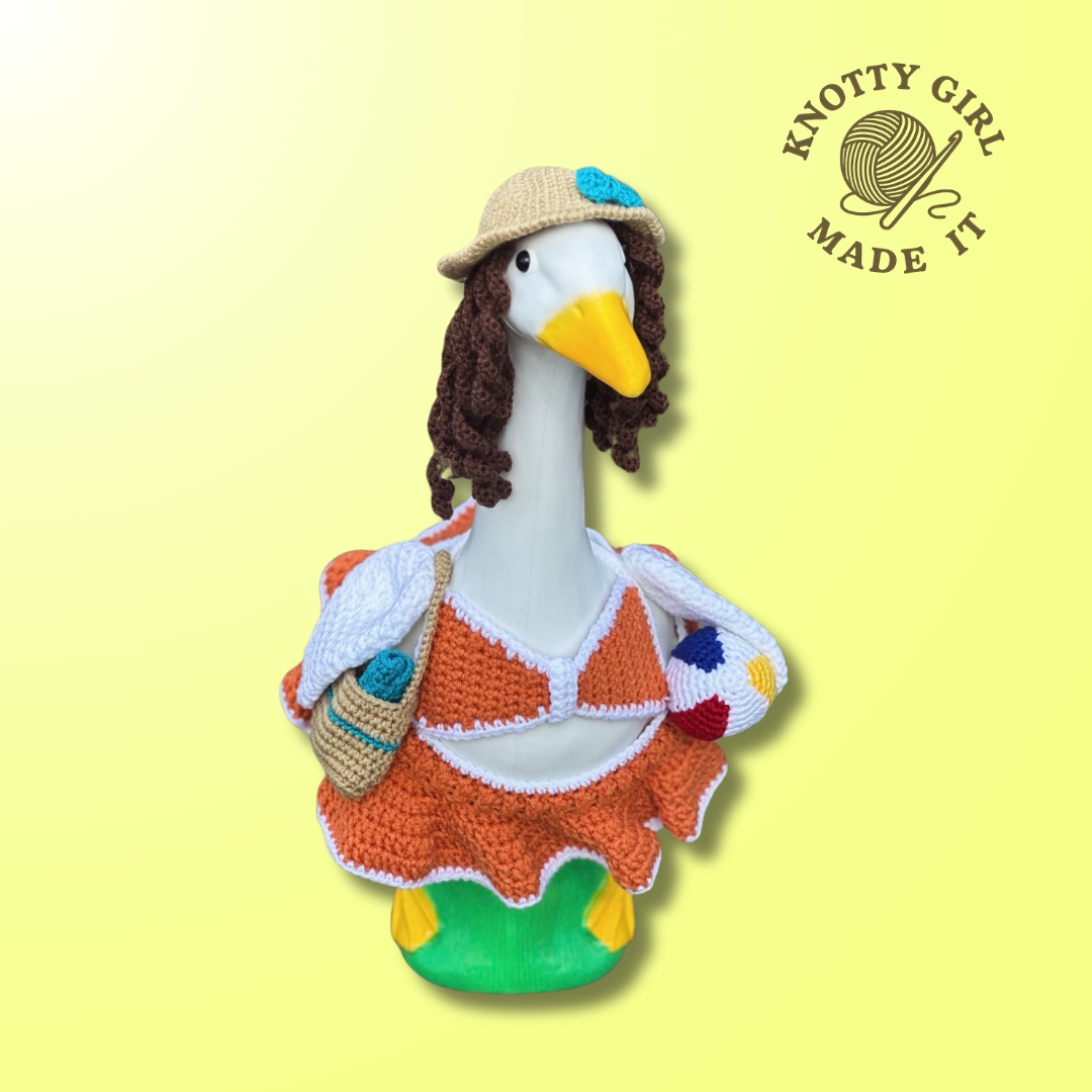 Beach Day Girl Goose Thumbnail-2.png