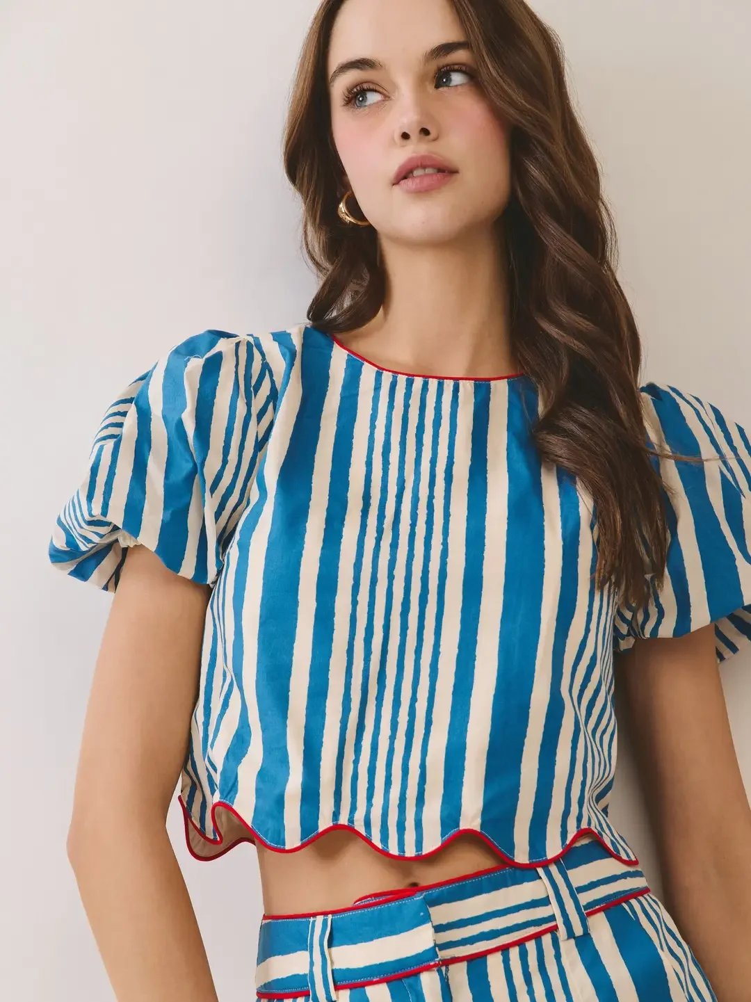 Tiff Scallop Top