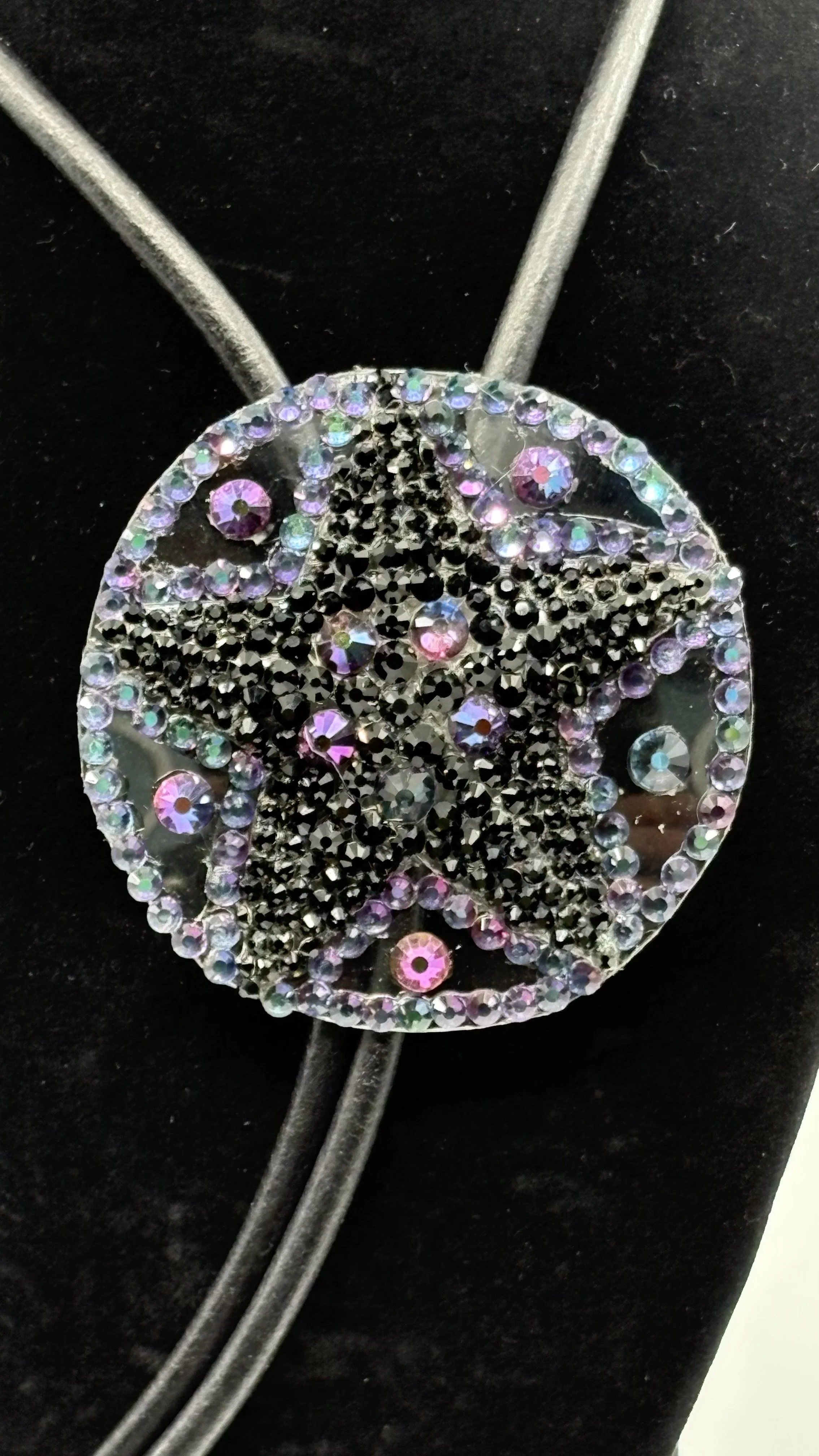 chelle-bee-nyc-bolo-tie-120.jpeg