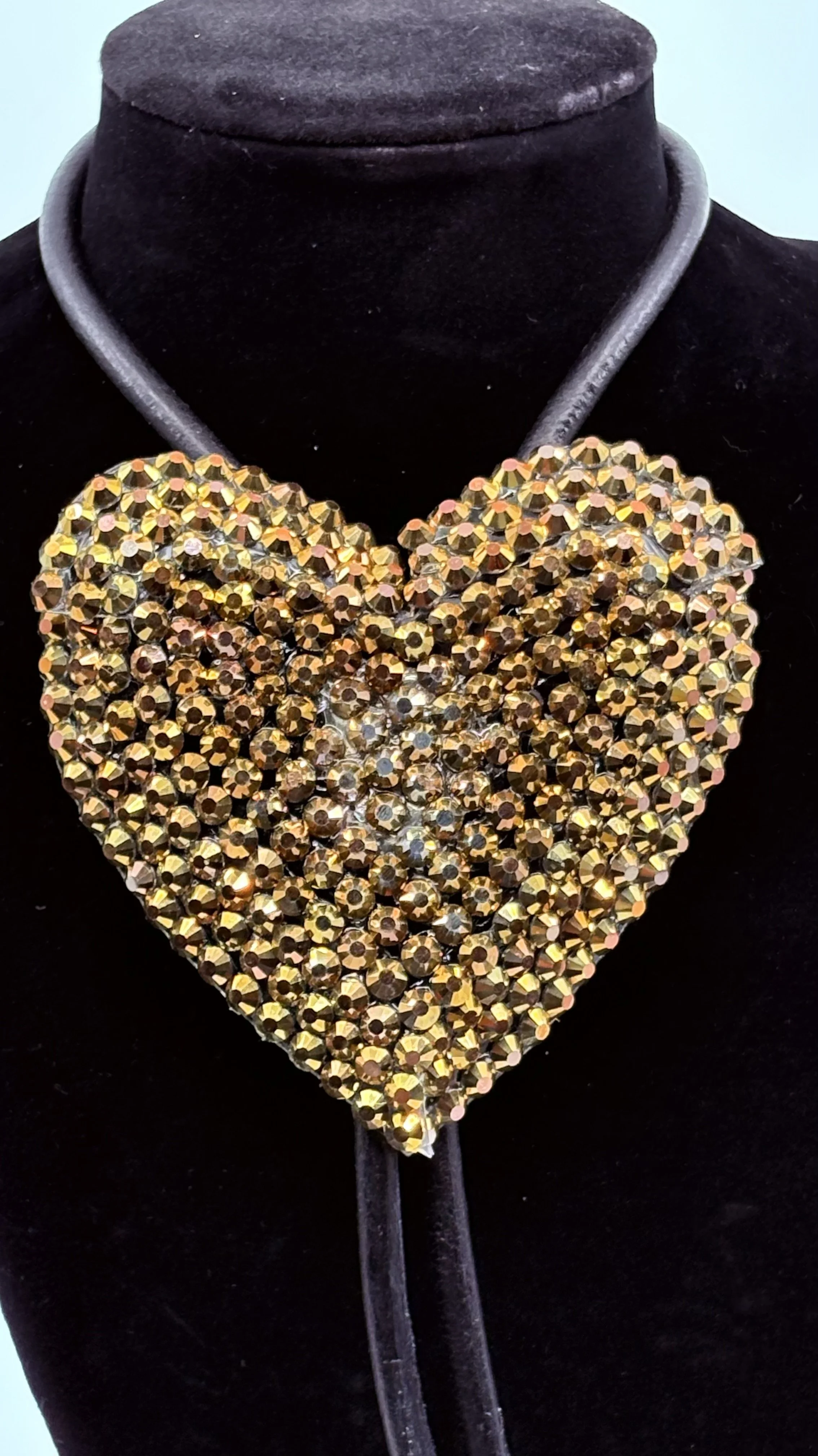 chelle-bee-nyc-bolo-tie-145.jpeg
