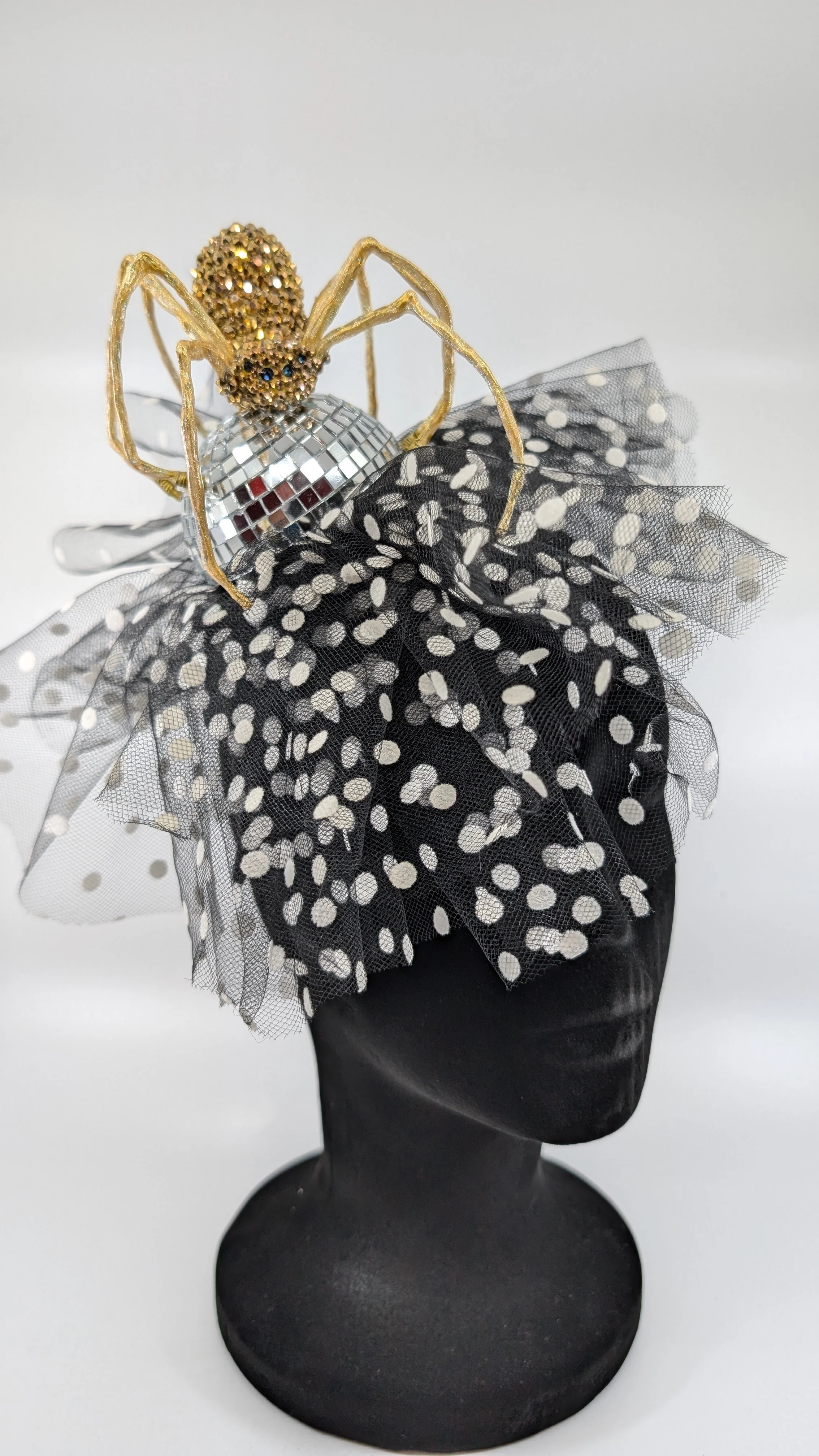chelle-bee-nyc-disco-spider-fascinator-104.jpg