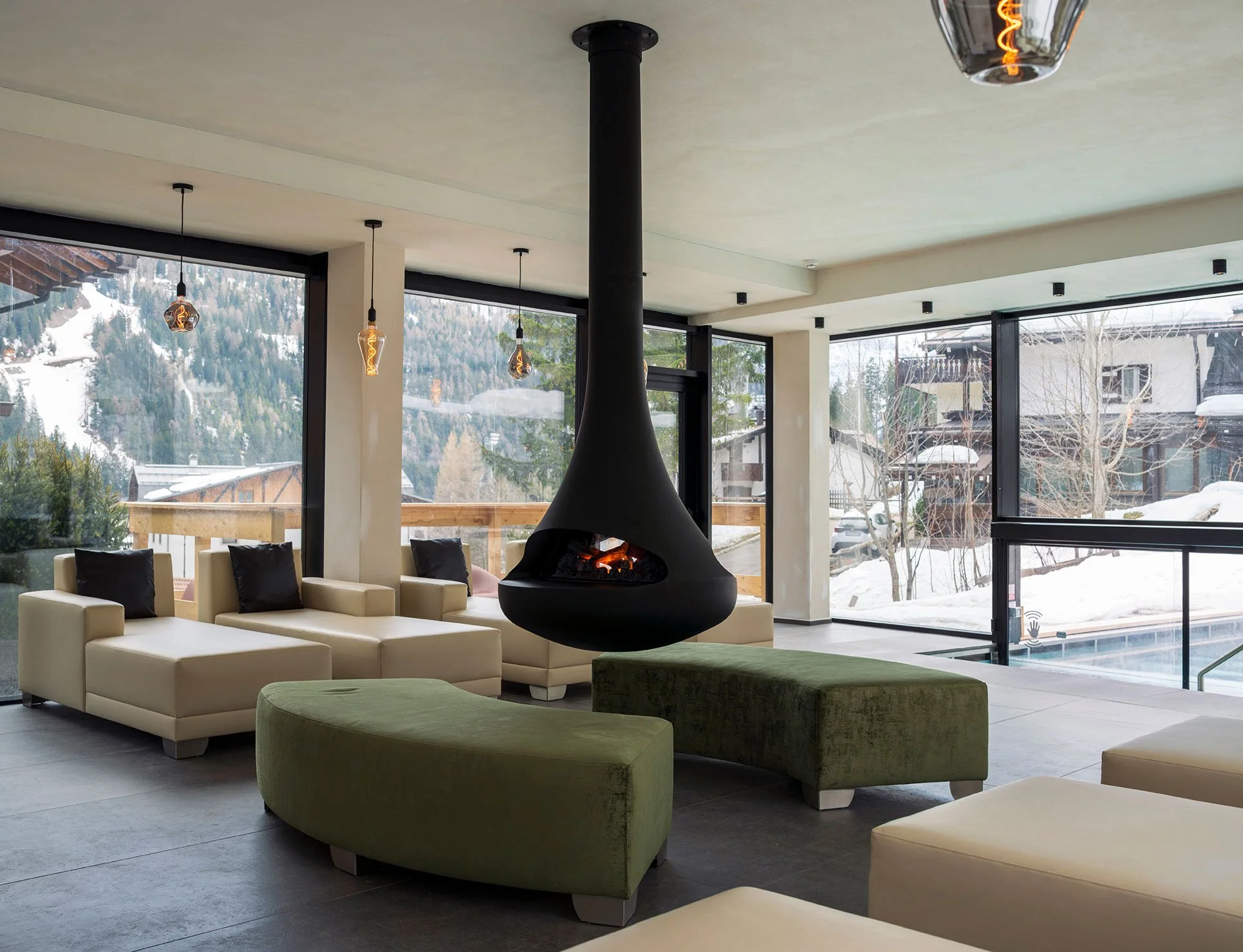 Dahu, Indoor design