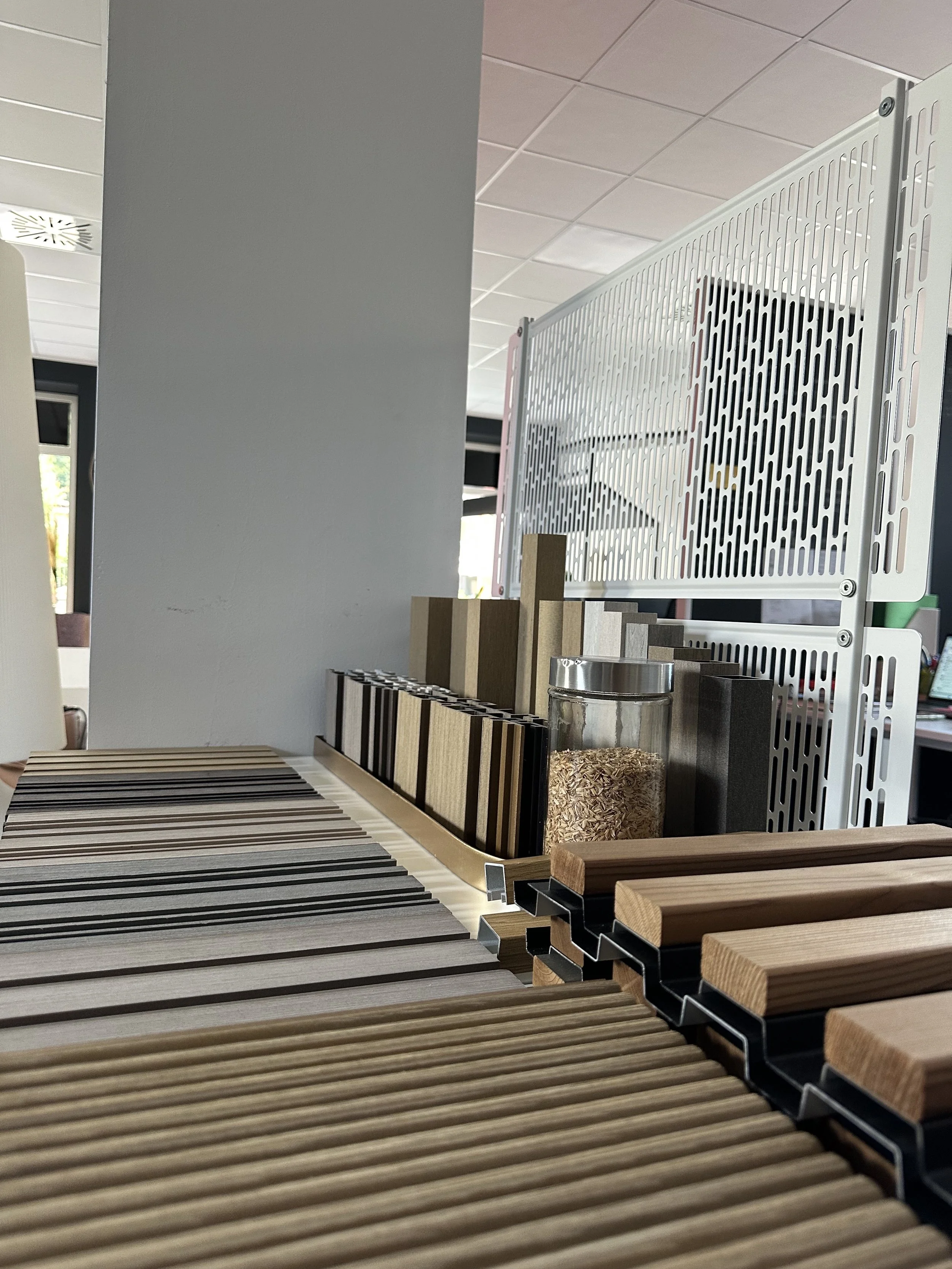 Showroom Design LOID