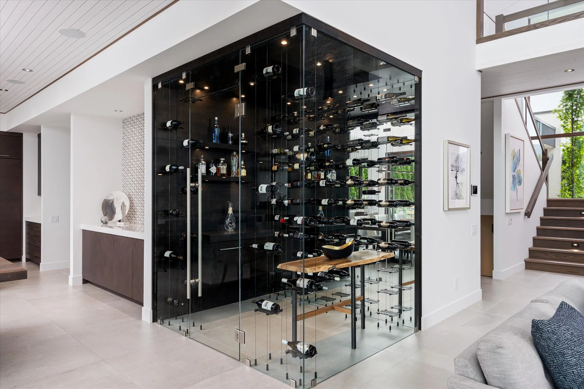 018-2463 Thacker Drive-1017.jpg