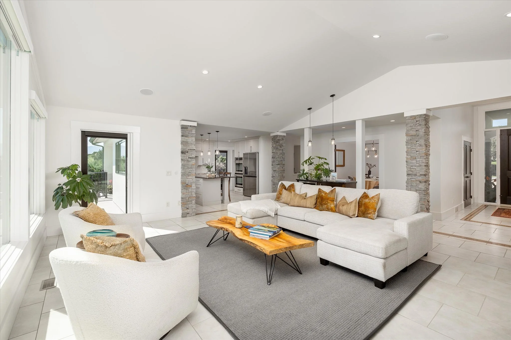 08-2523 Hillsborough Rd-107.jpg
