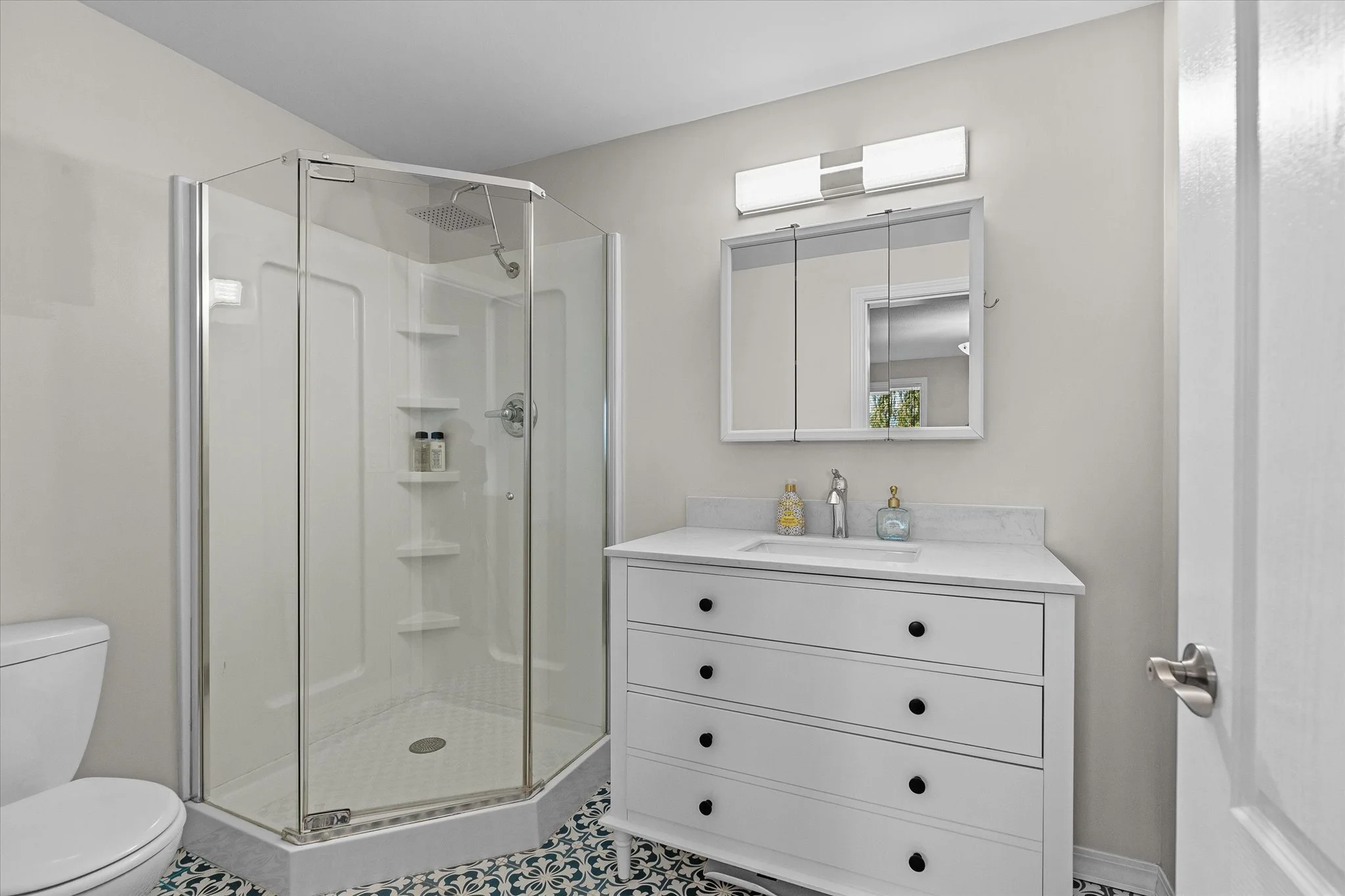 28 40-3050 Collens Hill Rd-107.jpg